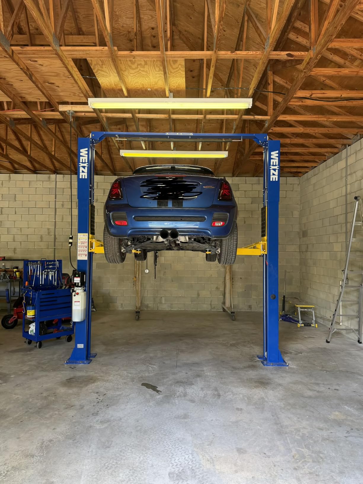 WEIZE 10000lbs 2 Post Car Lift with Double Point Release, 2 Post Overhead Auto Truck Tractor Lift for Repair Store customer photo 1