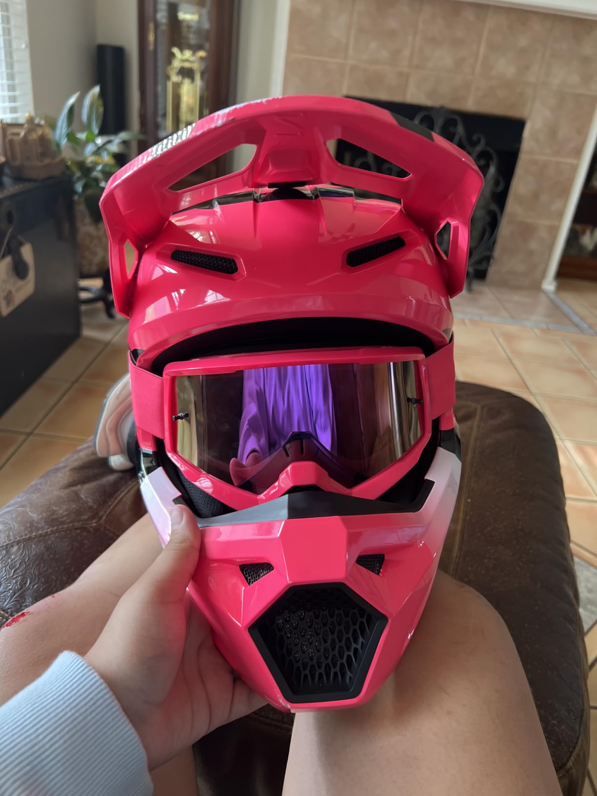 Fox Racing Unisex V1 Motocross Dirt Bike Helmet customer photo 2