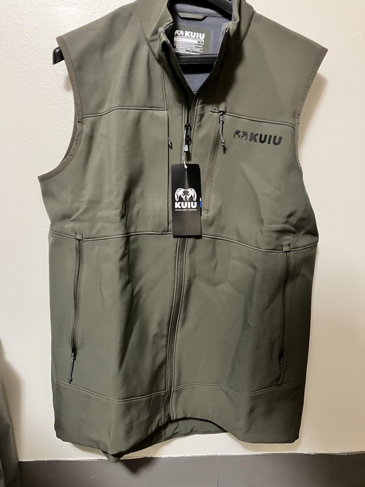 KUIU Guide PRO Fleece-Lined Soft Shell Hunting Vest, Wind & Water Resistant customer photo 1