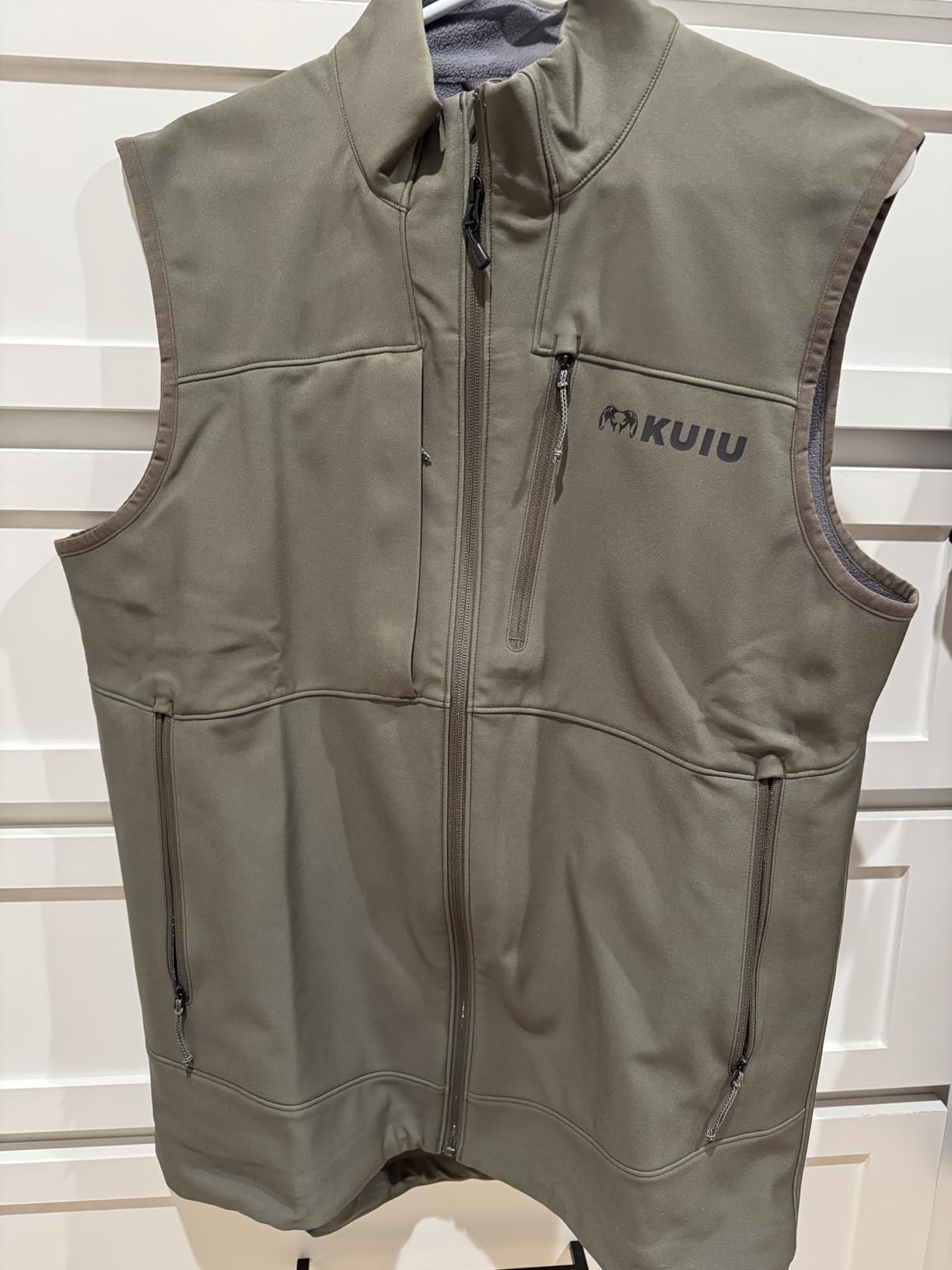 KUIU Guide PRO Fleece-Lined Soft Shell Hunting Vest, Wind & Water Resistant customer photo 2