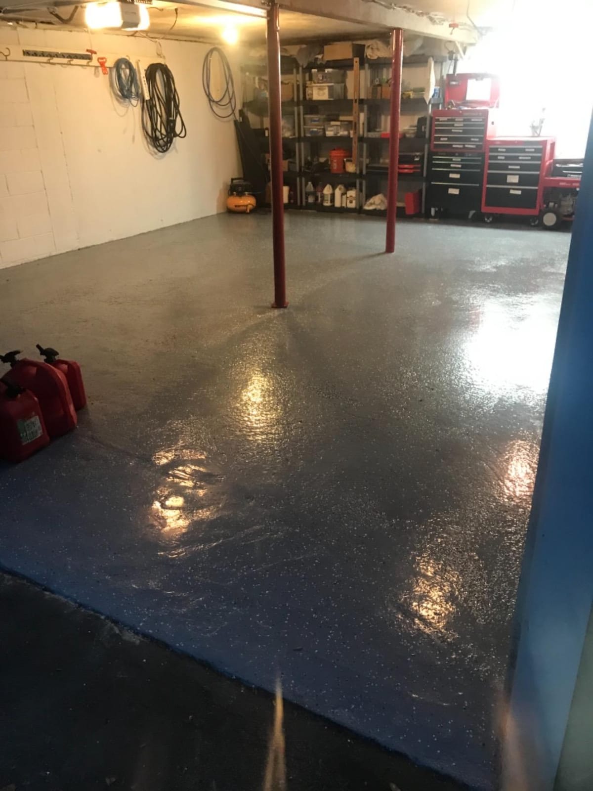 Epoxy Floor Kit – Good Full Kit – Black Base with Domino Blend Flake – Covers 500 sq. ft. at 9.7 mils Thickness – Ideal for Garage, Basement, Concrete Floors, and More customer photo 1