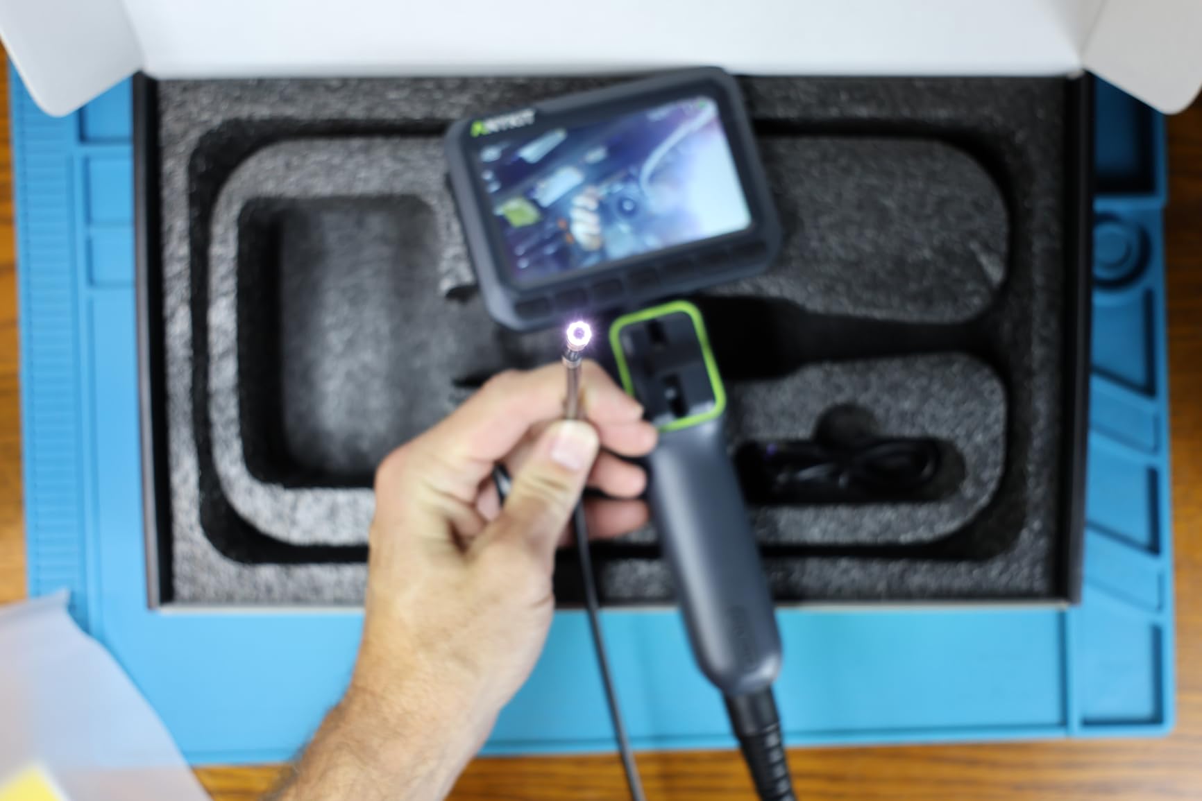Anykit 210° Two-Way Articulating Borescope, 0.22in Slim Probe Endoscope customer photo 1