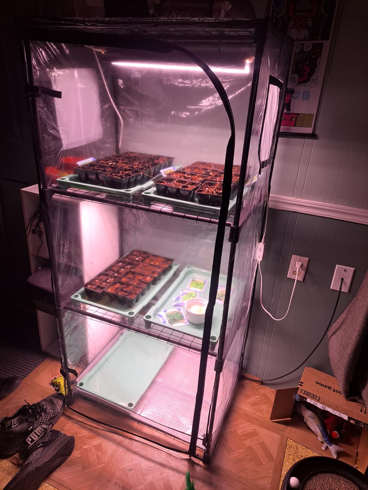 Indoor Greenhouse with Grow Light, 4-Tier Plant Shelf, 39x19x63in customer photo 1