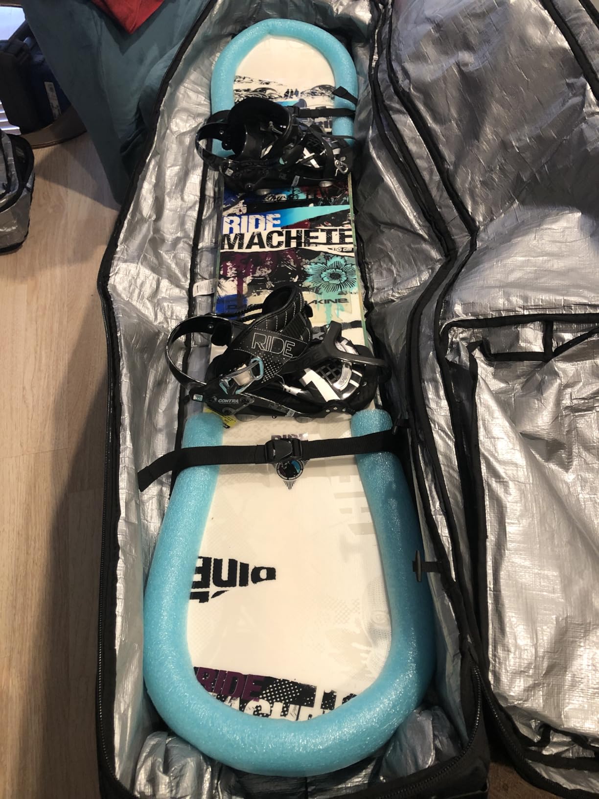Dakine Low Roller Snowboard Bag, Snowboard Travel Bag customer photo 2