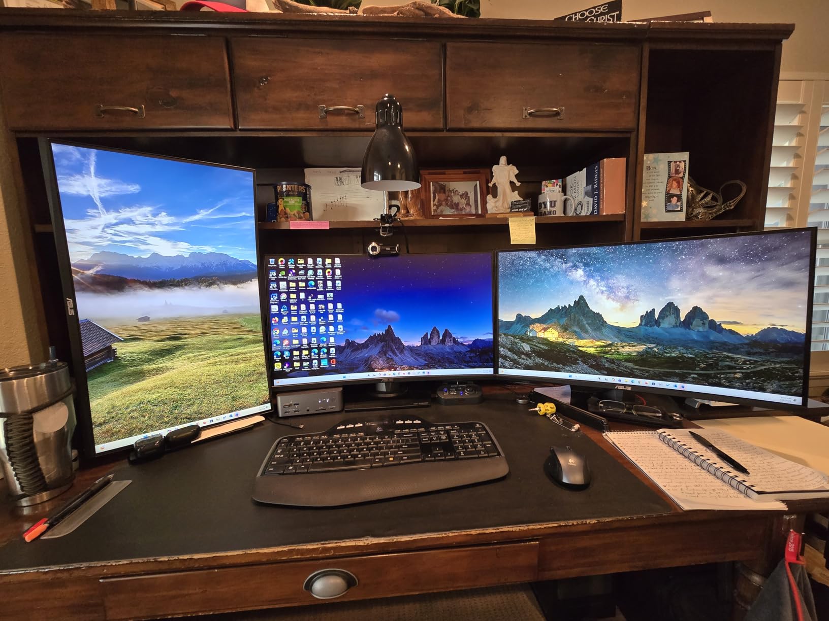 AV Access 8K KVM Switch 3 Monitors 2 Computers, KVM Docking Station customer photo 1