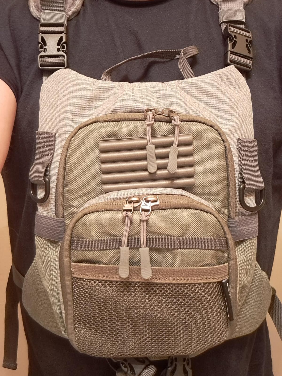 QulayQualy Fly Fishing Chest Pack Vest Tackle Fly Bag | Outdoor Lightweight Fishing Chest Bag for Wade Fishing w/ Zip-Down Workstation customer photo 1