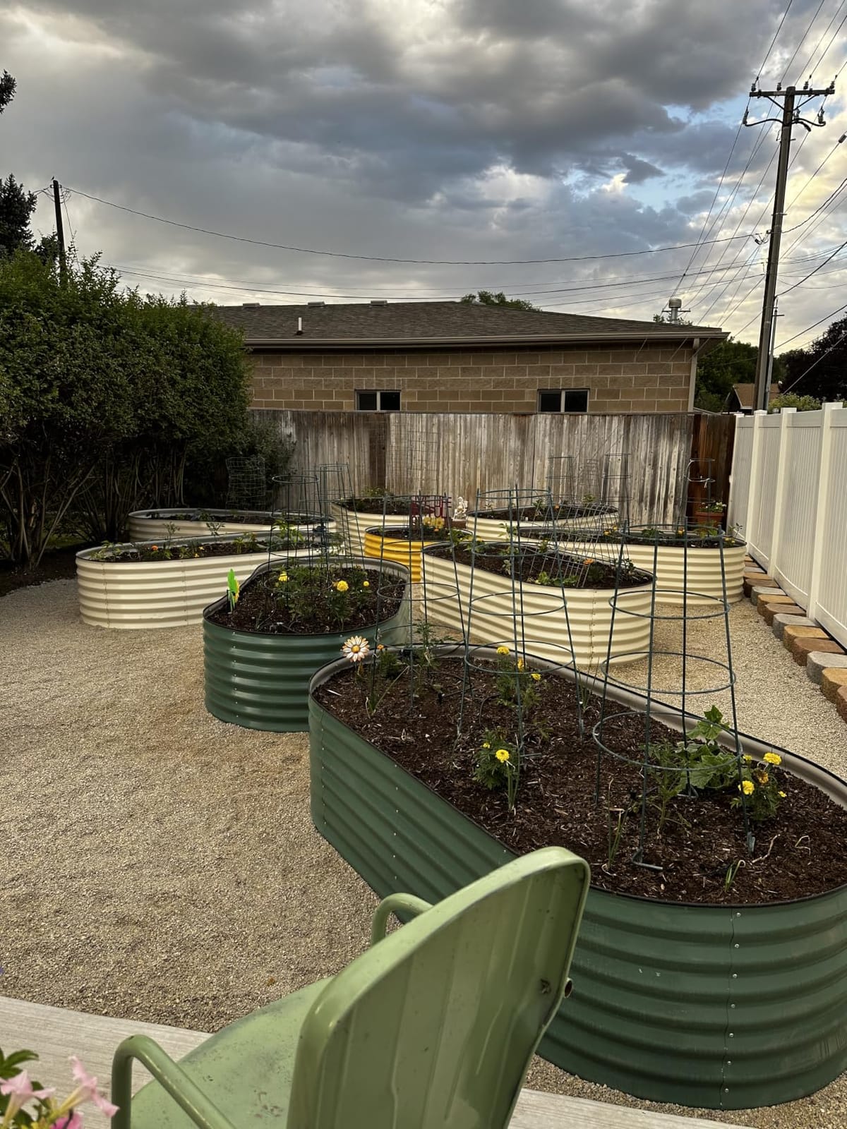 Garvee 2 Pack 8x4x2ft Galvanized Raised Garden Bed, Oval Metal Planter Box customer photo 1