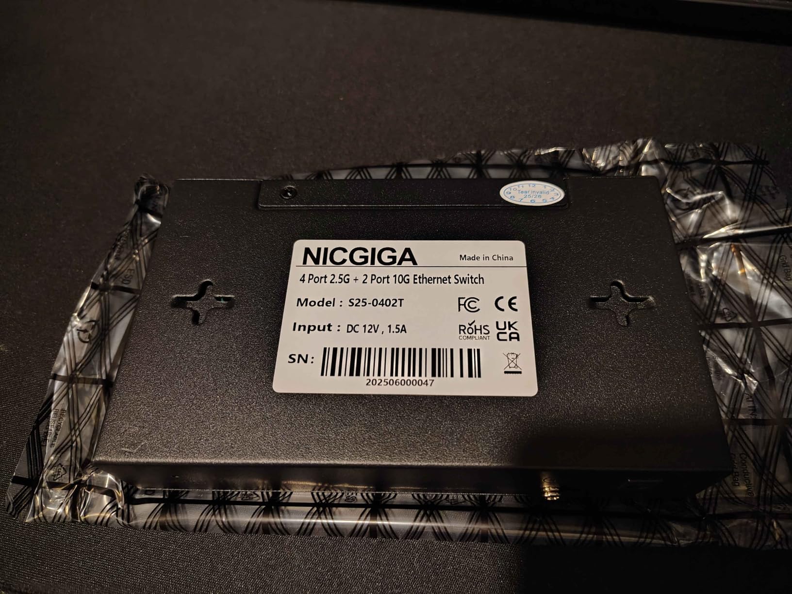 10Gbe Ethernet Switch Unmanaged with 2 x 10Gb RJ45 Ports + 16 x 2.5Gb Base-T Ports, Desktop/19-inch Rack Mount, NICGIGA 18 Port 10Gbps Network Switch for Wireless AP, NAS, PC customer photo 1