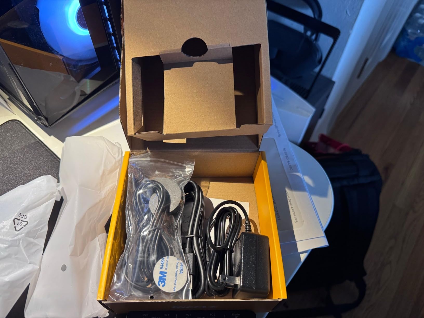 8K@60Hz HDMI Displayport KVM Switch 3 Monitor 2 Computer 4K@144Hz Triple Monitor KVM Switches with USB 3.0 Port,Wired Remote,Power Adapter and USB3.0 Cables(6.6 cm 2 PC 3 Monitor 8K KVM) customer photo 2