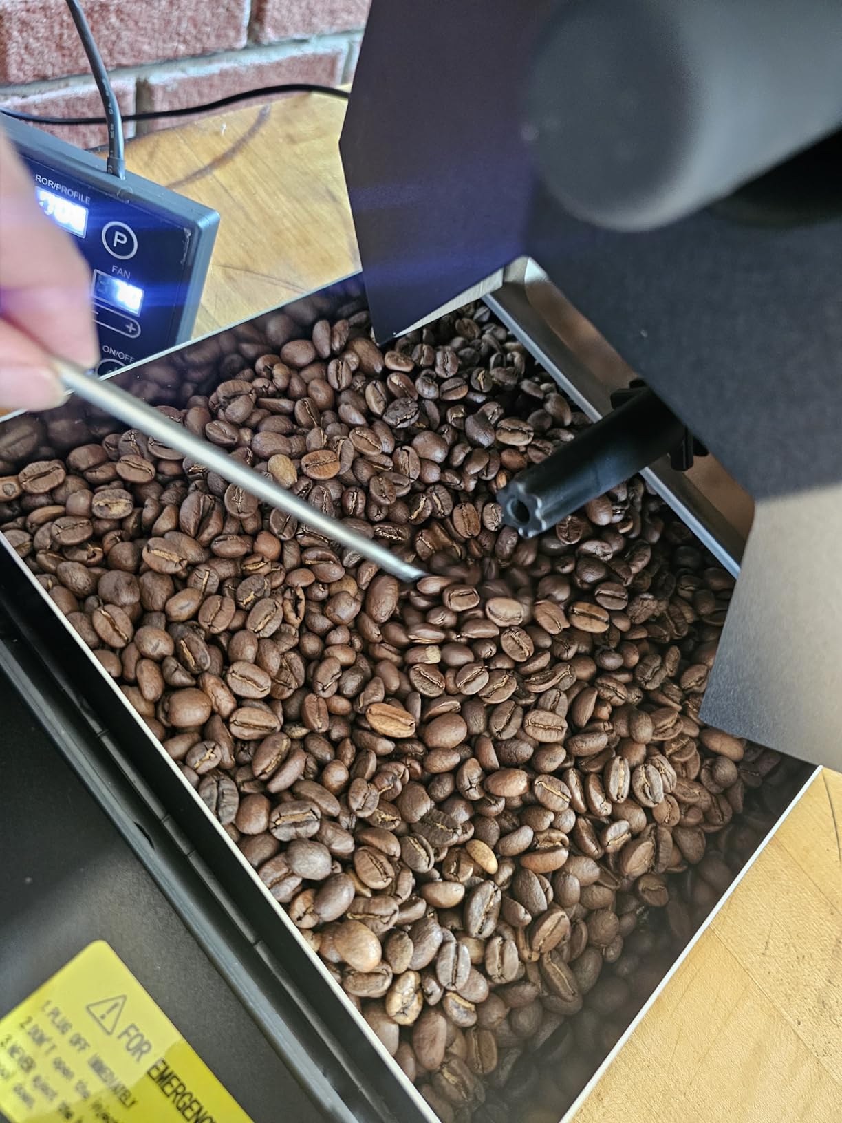 200g Electric Home Coffee Roaster, 9 Preset Automatic & Manual Modes, Turbo Rotating Stirring for Even Roasting, Smoke Filter & Pipe for Dual Exhaust, Independent Cooling Tray customer photo 1