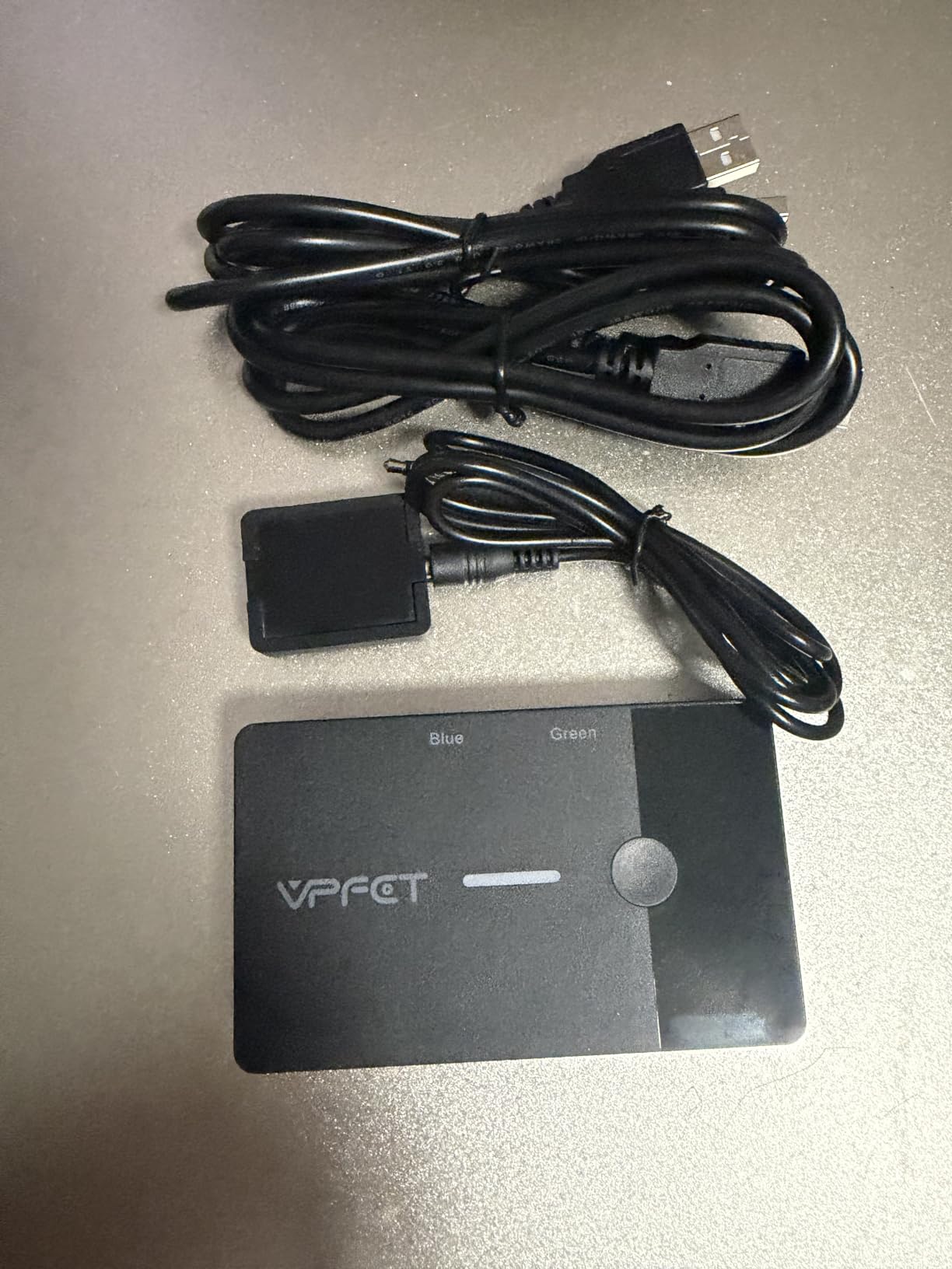 HDMI KVM Switch 1 Monitors 2 Computers 4K@60Hz USB KVM Switches 2 Ports for 2 PC Sharing Single Monitor and Keyboard Mouse with Wired Extend Controller Plug and Play customer photo 2