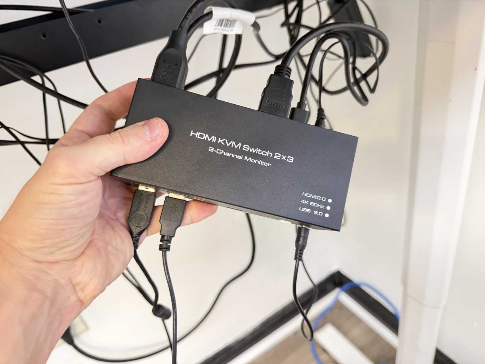 4K@120Hz KVM Switch 2 Monitors 2 Computers 8K@60Hz HDMI KVM Switch Share Dual Monitor and 4 USB Devices Support Extended/Copy Mode with USB 3.0 Cables and Extended Controller customer photo 2