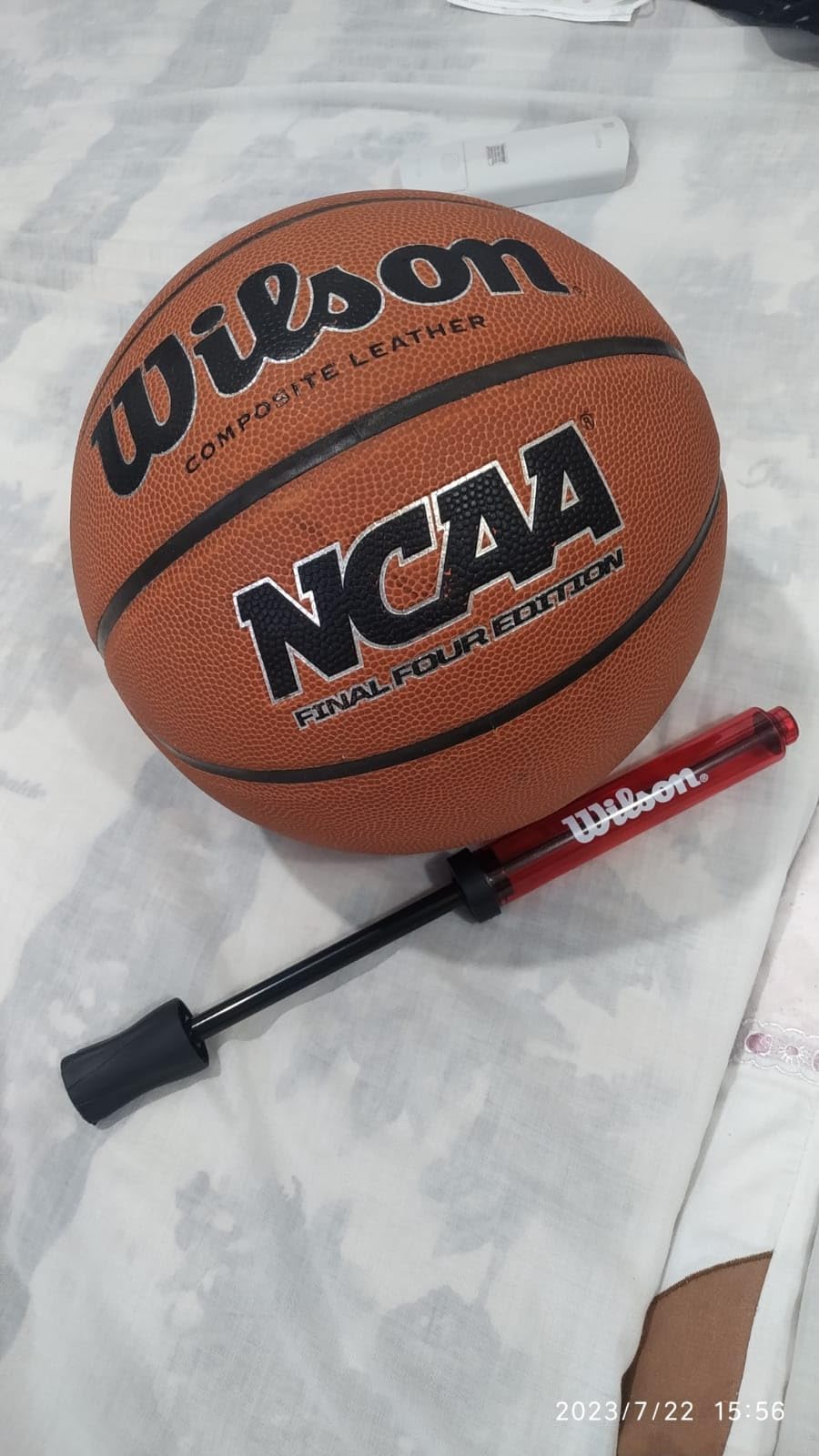 WILSON NCAA Final Four Edition Indoor/Outdoor Basketball Size 6 + Size 7 customer photo 2