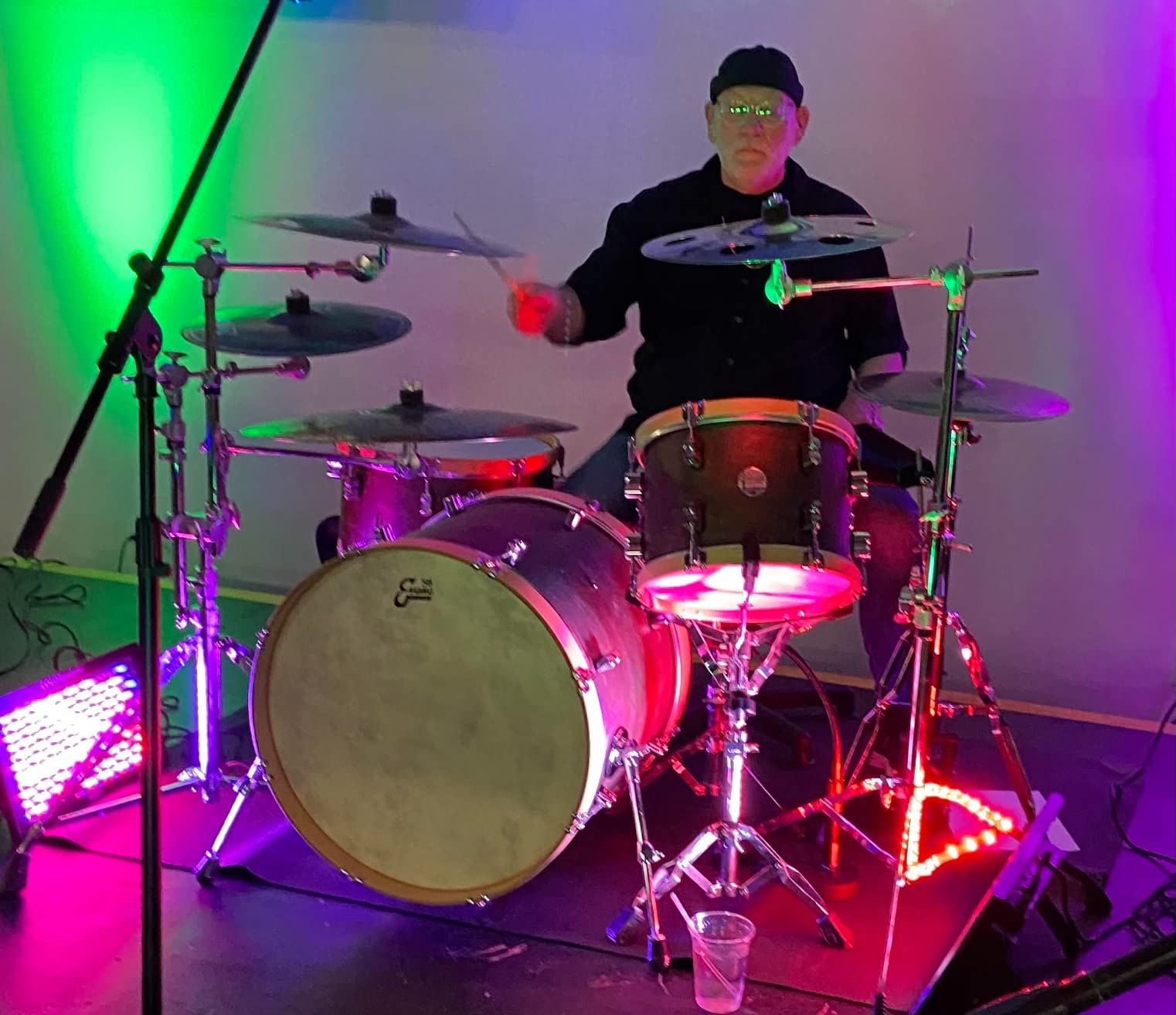 On-Stage DMA6450 Non Slip Drum Mat w/Bag (for Drum Kits &Percussion Instruments, 6'x4', Portable, Durable Construction, Ideal for Studio and Live Performances, Black Finish) customer photo 2