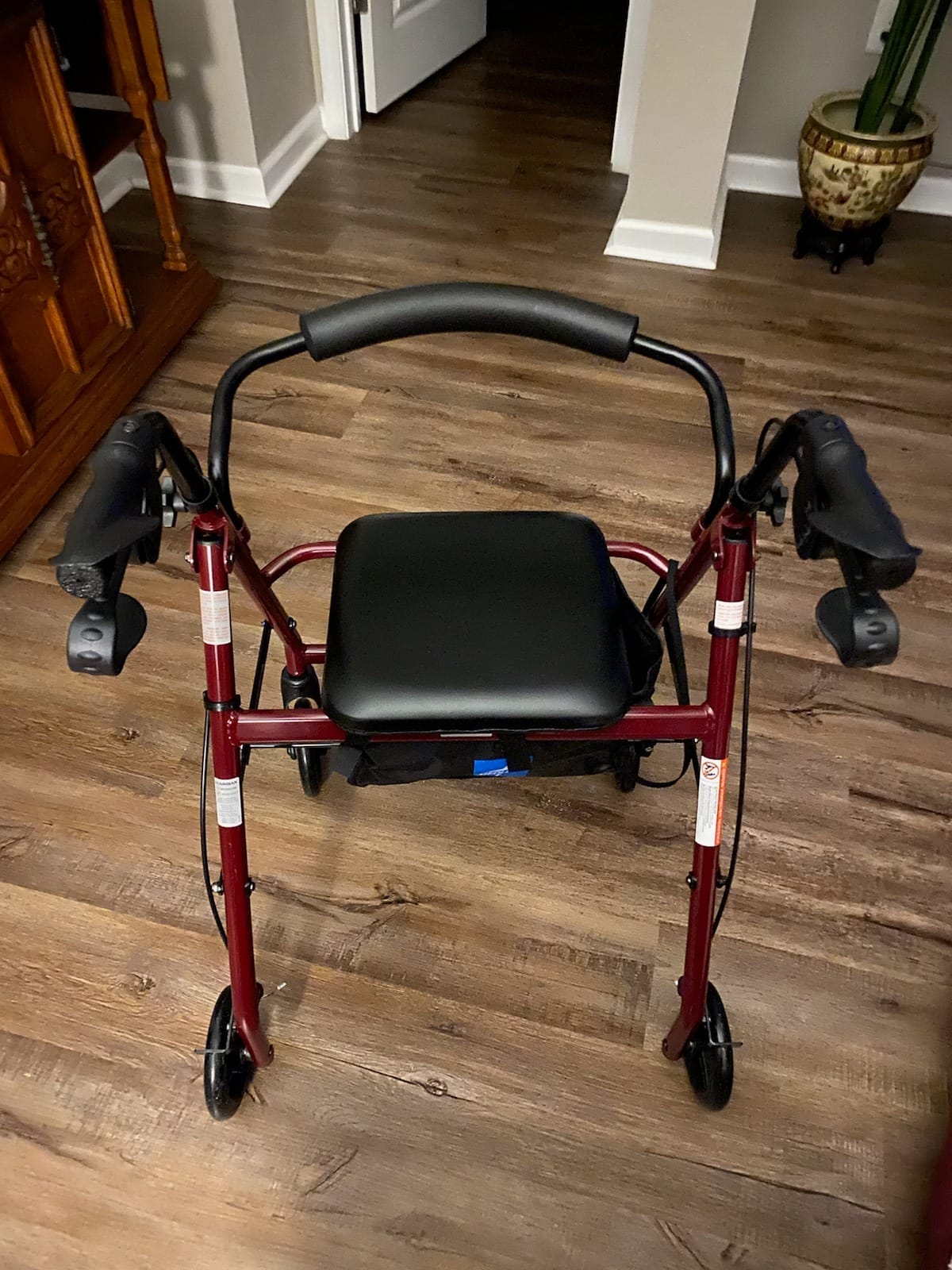 Medline Aluminum Rollator Walker with Seat, Purple, 250 lb. Weight Capacity, Lightweight, 6” Wheels, Foldable, Adjustable Handles, Rolling Walker for Seniors customer photo 1