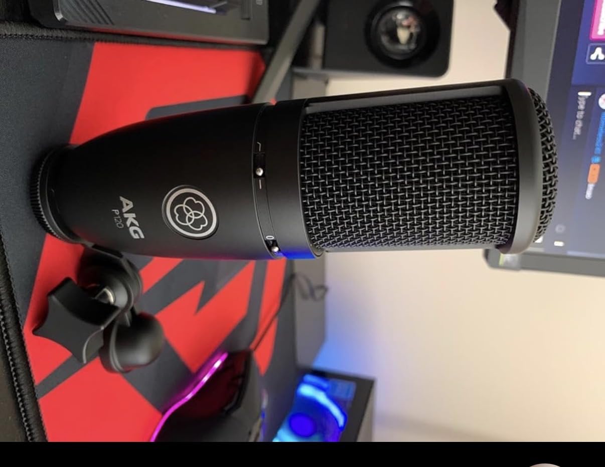 AKG Pro Audio P120 - Affordable 2/3-Inch Diaphragm Condenser Microphone for Clear Vocals & Instruments. Studio Recording or Live. XLR Connector. Black customer photo 1