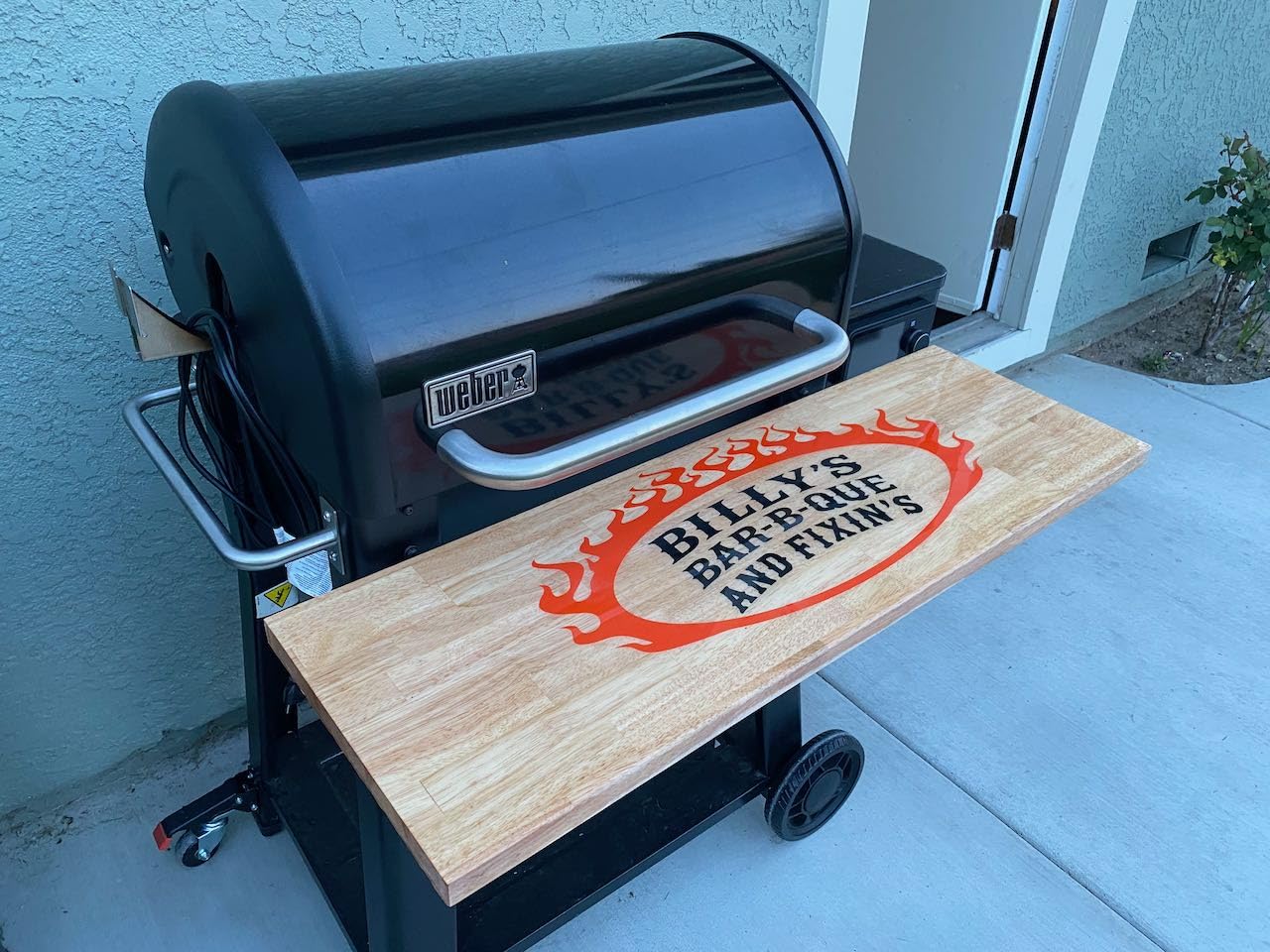 Weber Searwood™ 600 Wood Pellet Smoker Grill – Wi‑Fi & Bluetooth‑Enabled Outdoor Grill for Smoking, Searing, Rapid React PID & Cooking up to 600°F, Black customer photo 1