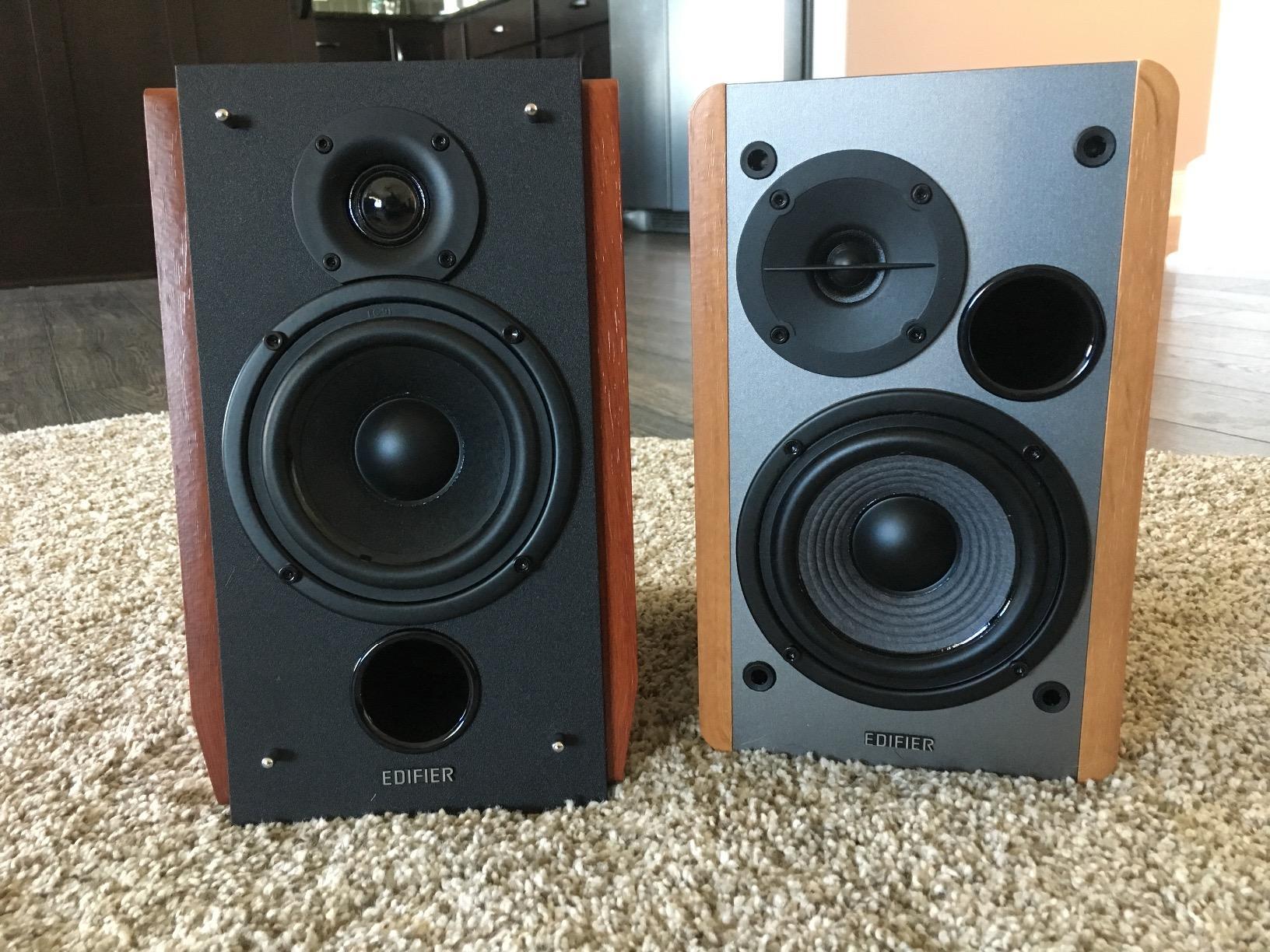 Edifier R1280T Powered Bookshelf Speakers -2.0 Near Field Studio Monitor customer photo 2