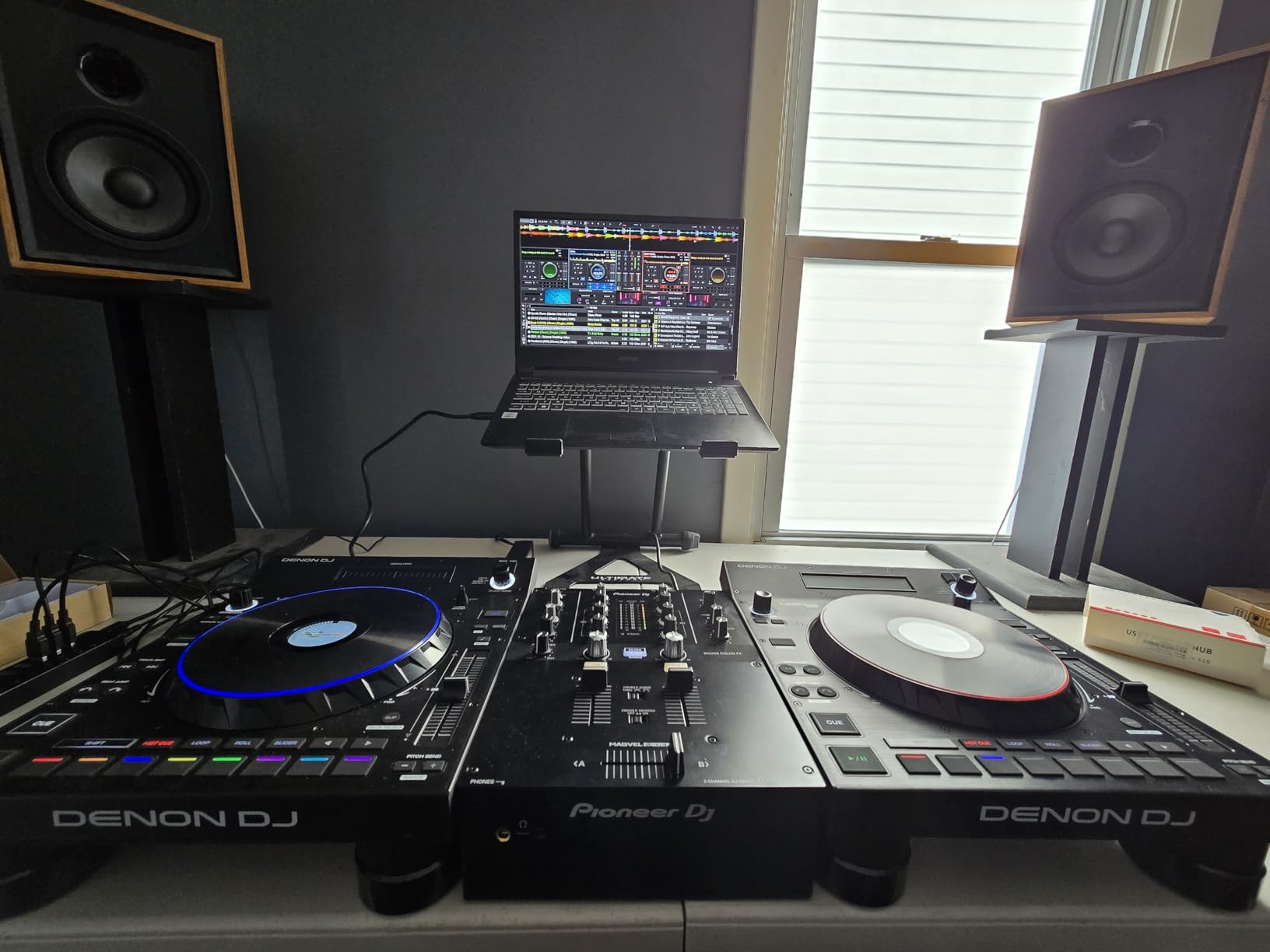 Pioneer DJ DJM-250MK2 2-Channel DJ Mixer,Black customer photo 1