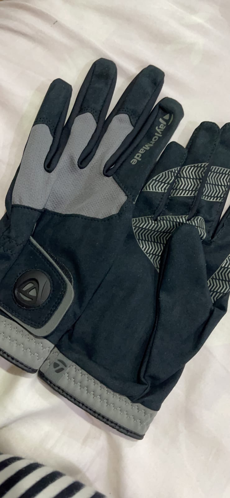 TaylorMade Rain Control Golf Gloves (Pair) customer photo 1