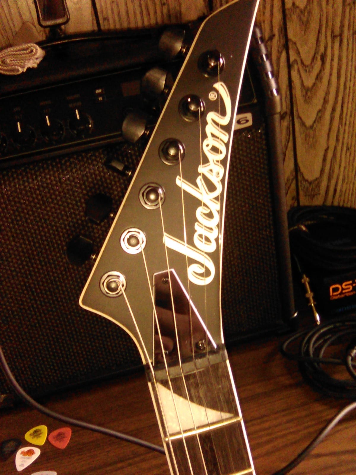 Jackson JS Series Dinky Arch Top JS22 DKA - Satin Black customer photo 1