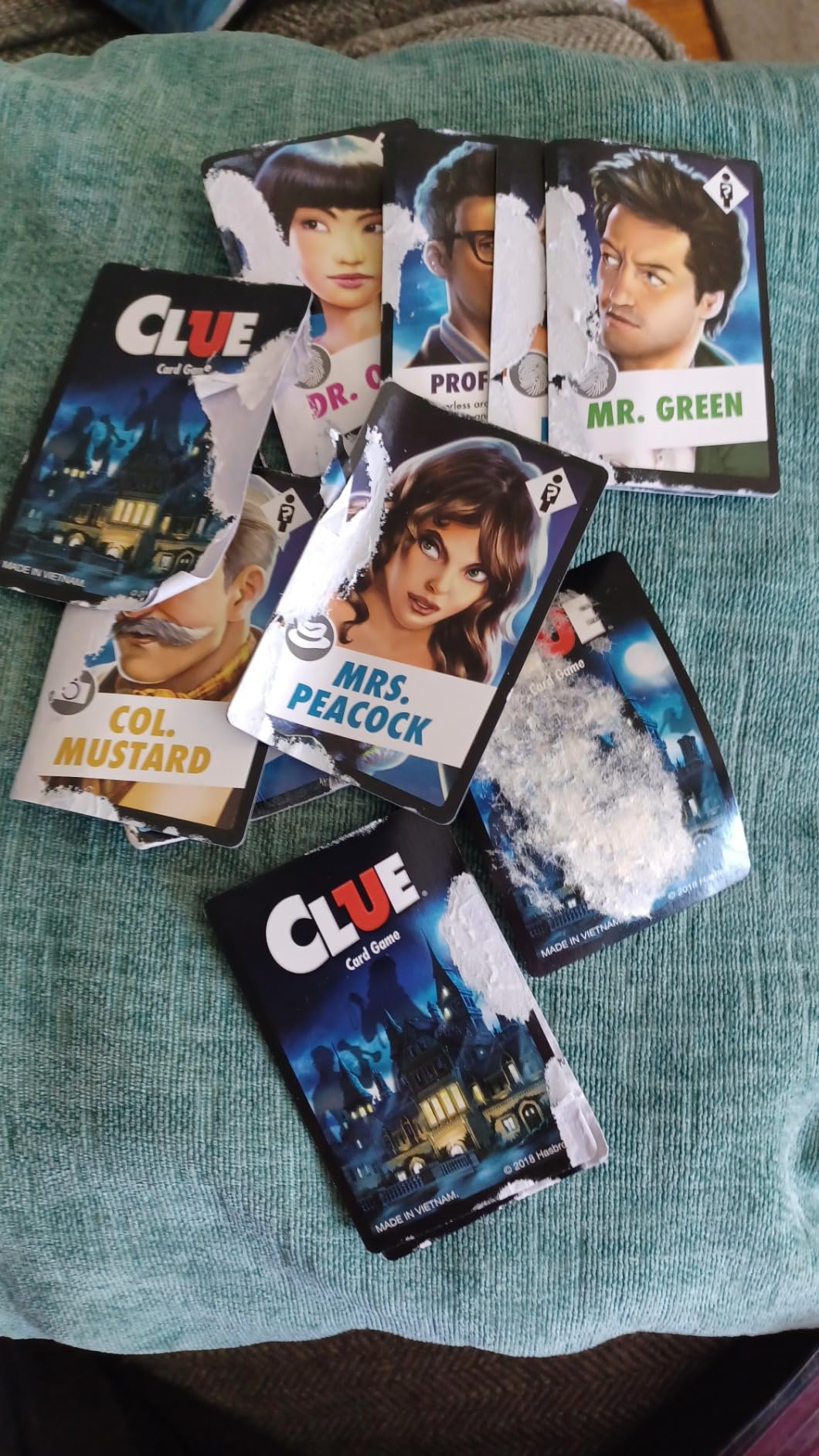 Hasbro Gaming Clue Card Game, 3-4 Player Strategy Game, Fun Summer Activities, Vacation Travel Essentials, Ages 8+ customer photo 2