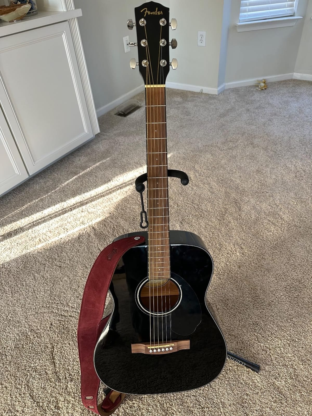 Fender CC-60S All-Mahogany Concert V2 Pack Acoustic Guitar, with 2-Year Warranty, Natural, with Gig Bag and Accessories customer photo 2