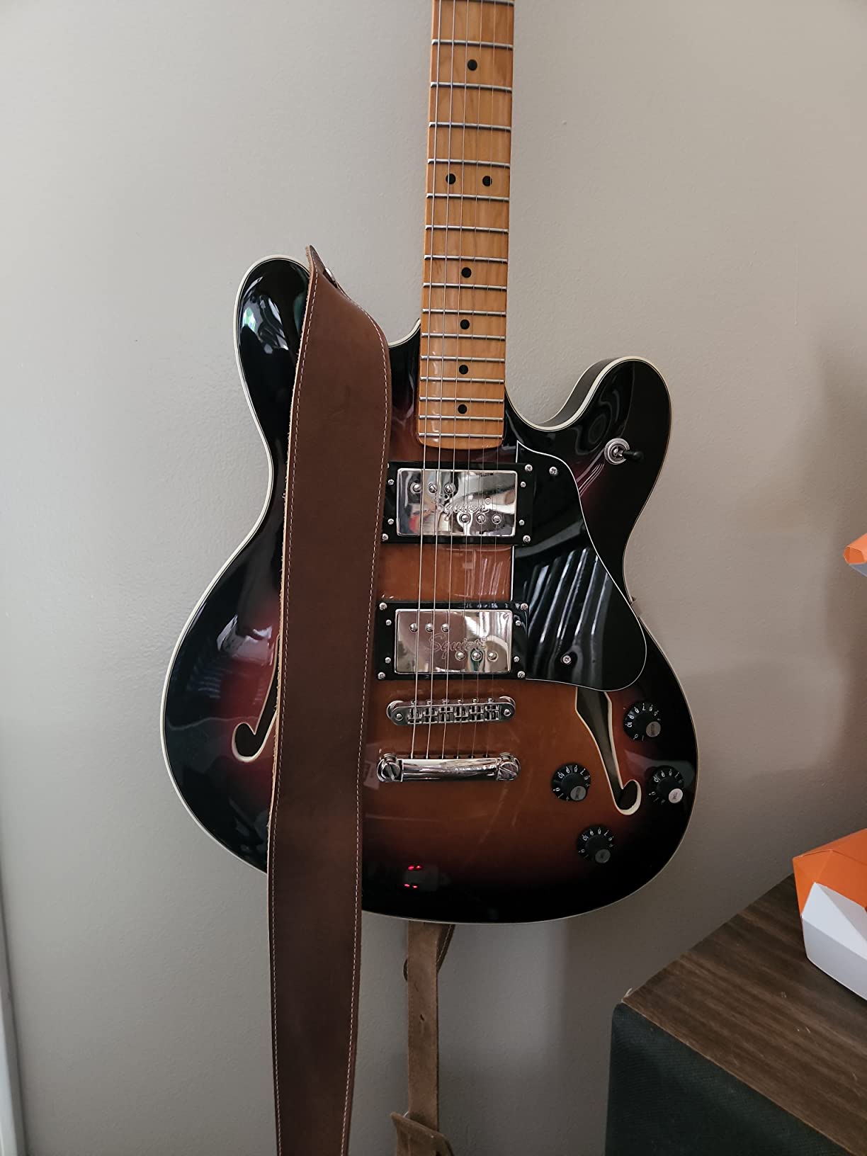Squier Classic Vibe Starcaster Electric Guitar, with 2-Year Warranty, 3-Color Sunburst, Maple Fingerboard customer photo 2