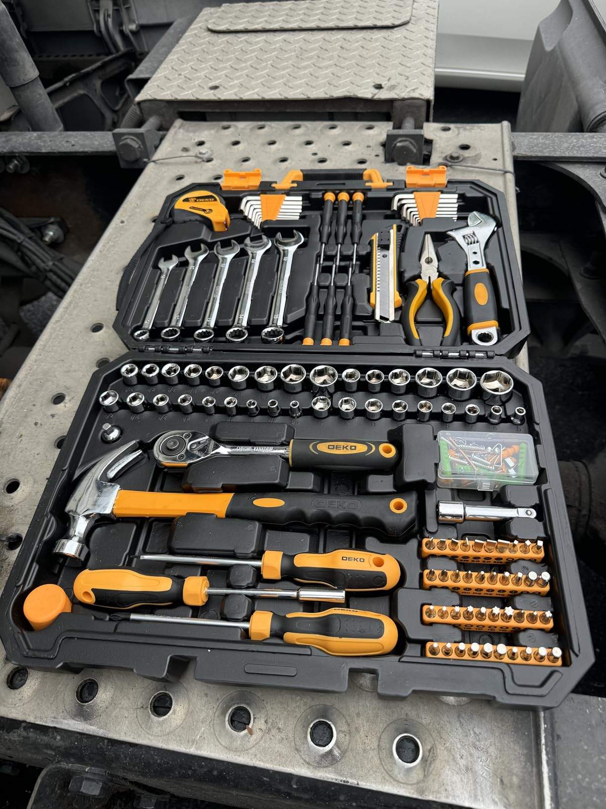 DEKOPRO 158 Piece Tool Set-General Household Hand Tool Kit,Auto Repair Tool Set, with Plastic Toolbox Storage Case customer photo 2