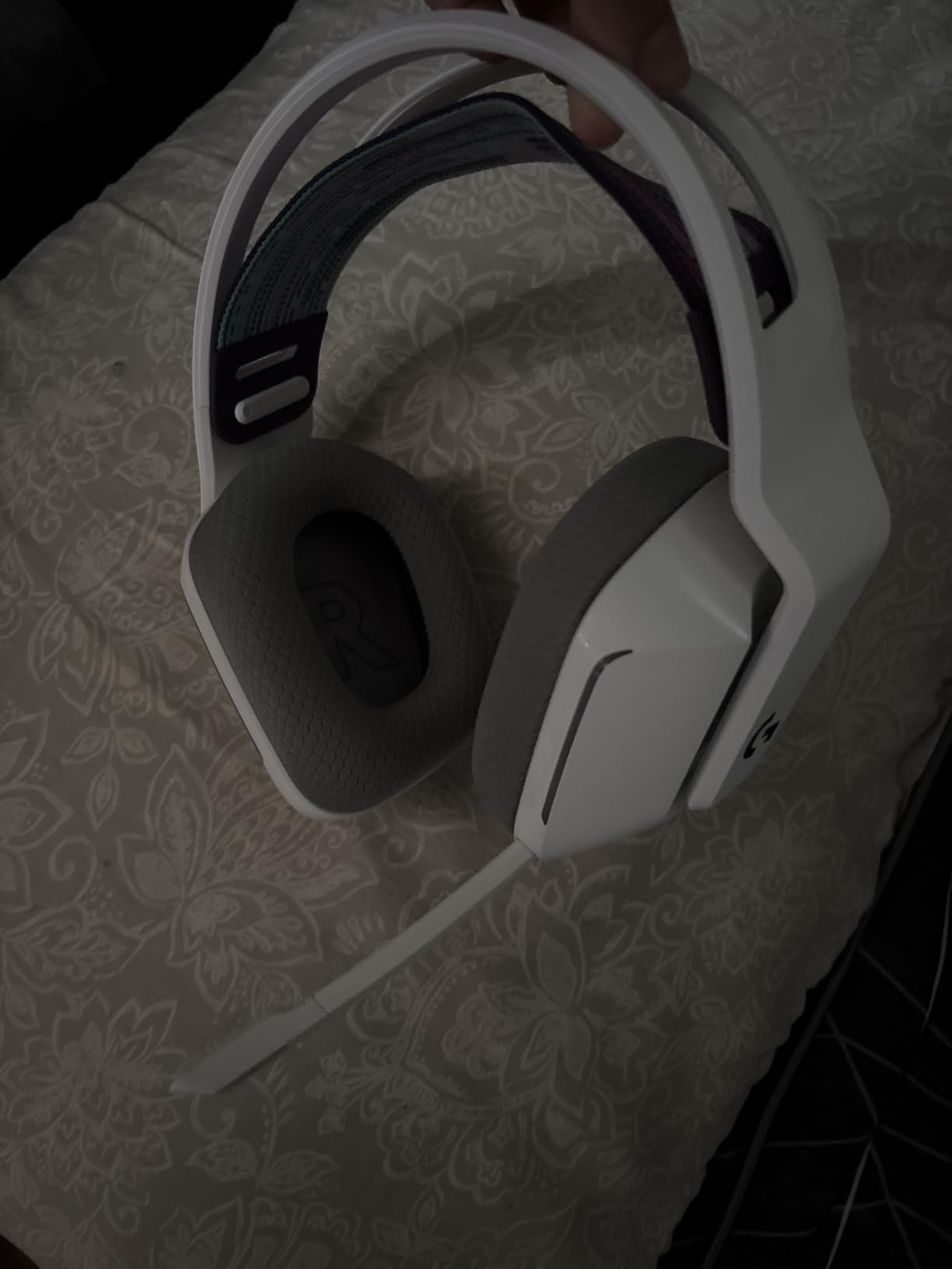Logitech G733 Lightspeed Wireless Gaming Headset - White customer photo 2