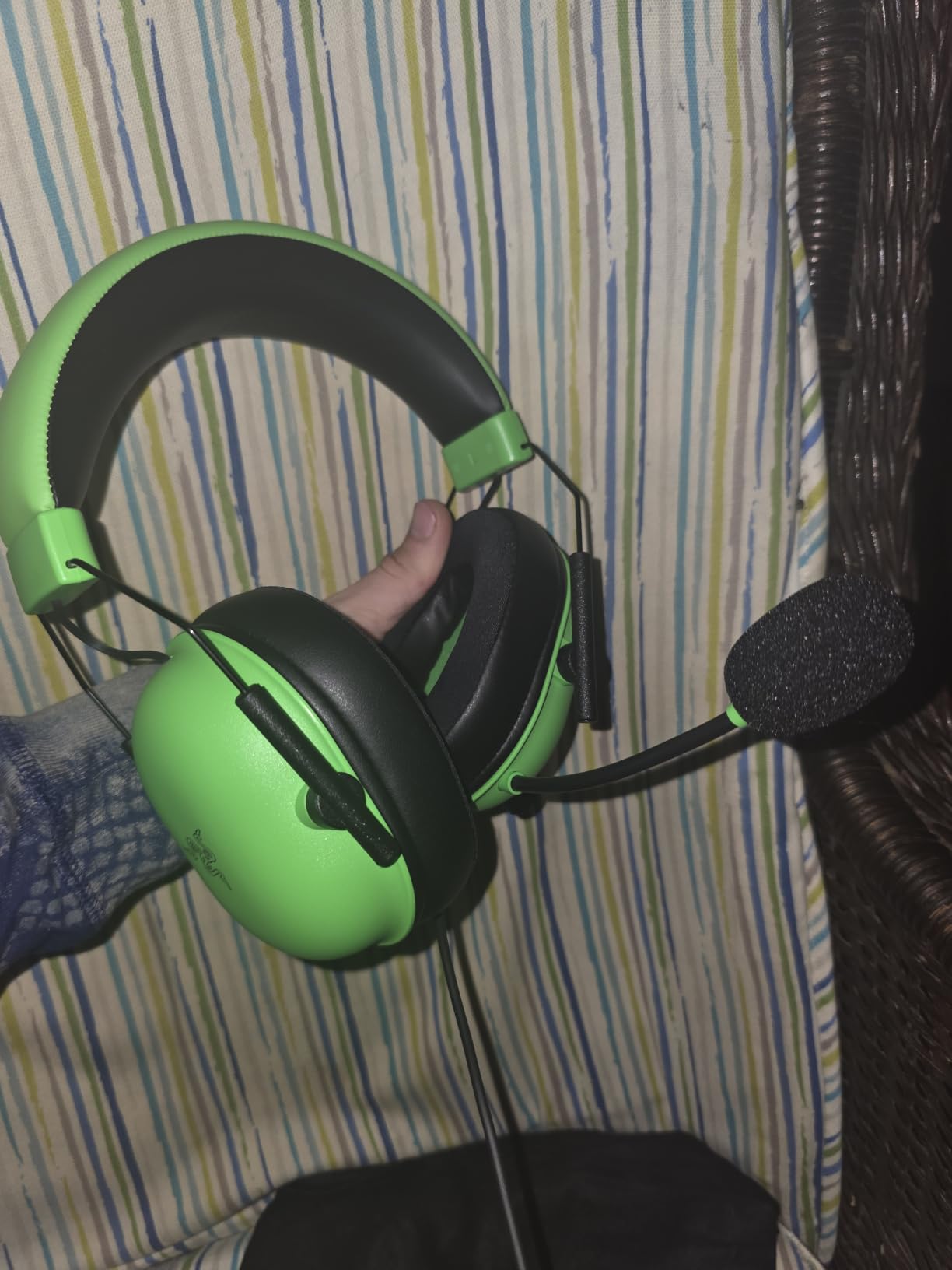 Razer BlackShark V2 X Gaming Headset: 7.1 Surround Sound - 50mm Drivers - Memory Foam Cushion - For PC, PS4, PS5, Switch - 3.5mm Audio Jack - Black customer photo 2