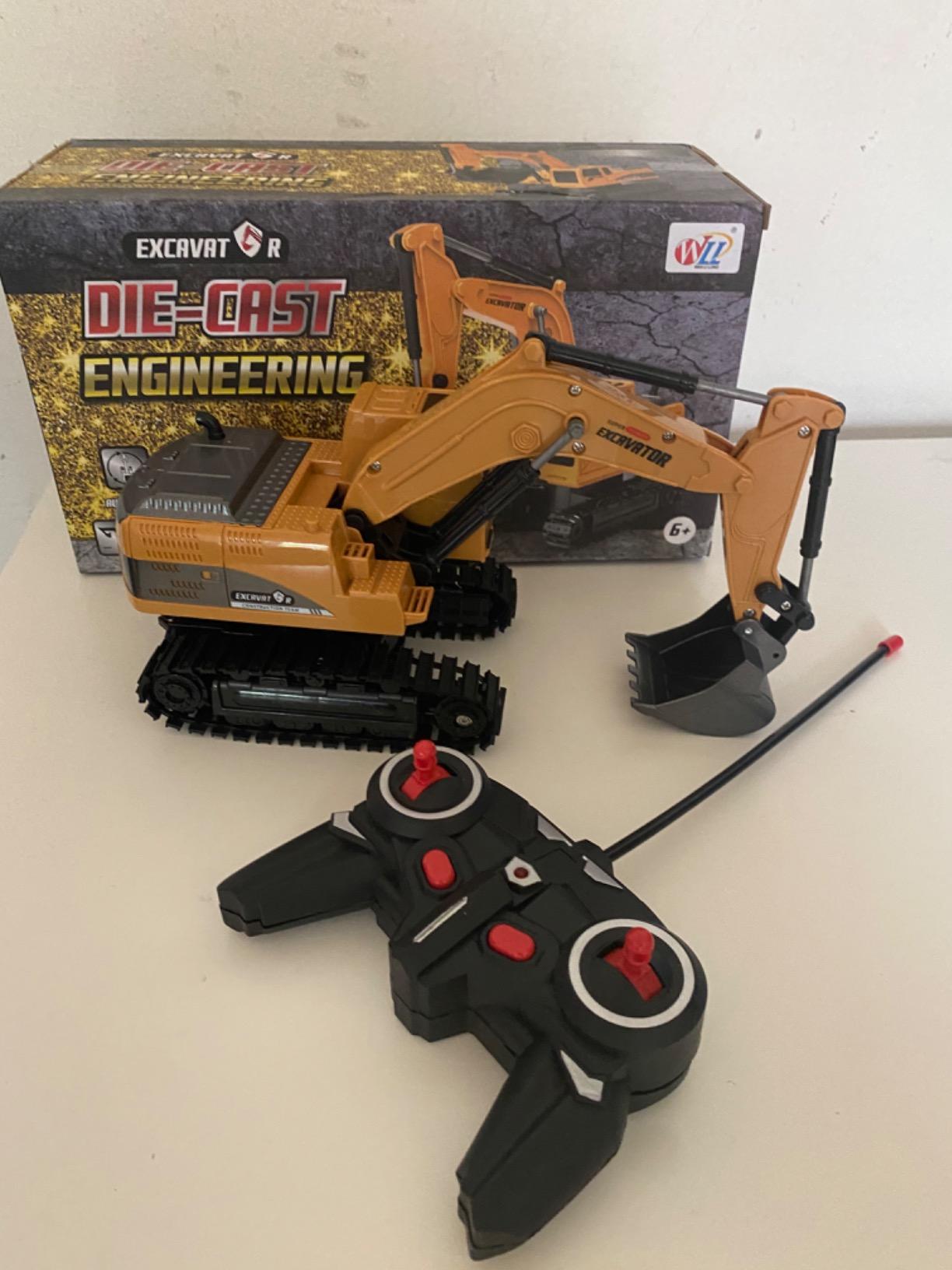 Remote Control Excavator, Beach Excavator Sand Toy Gift for Boys Age 3-7 customer photo 2