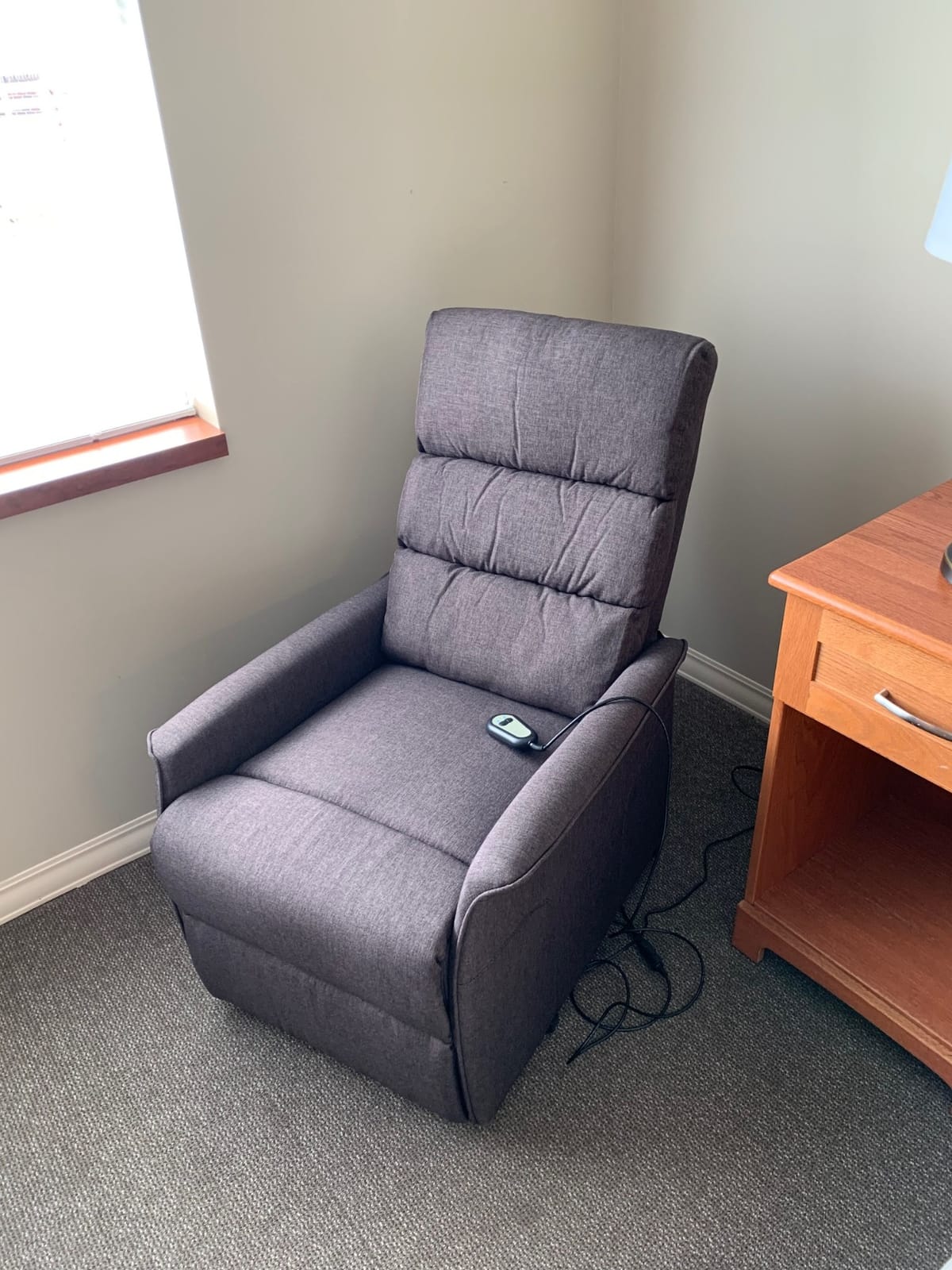 HOMCOM Power Lift Chair with Vibration Massage Recliner for Elderly Brown customer photo 2