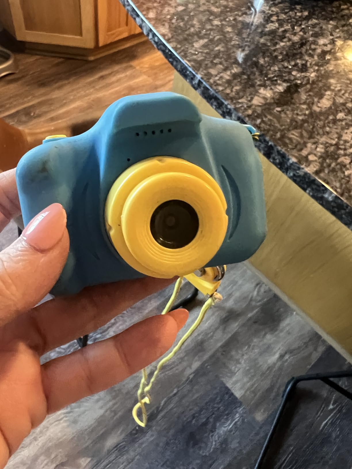Desuccus Kids Camera for Ages 3-12, HD Digital Camera with 32GB Card customer photo 2