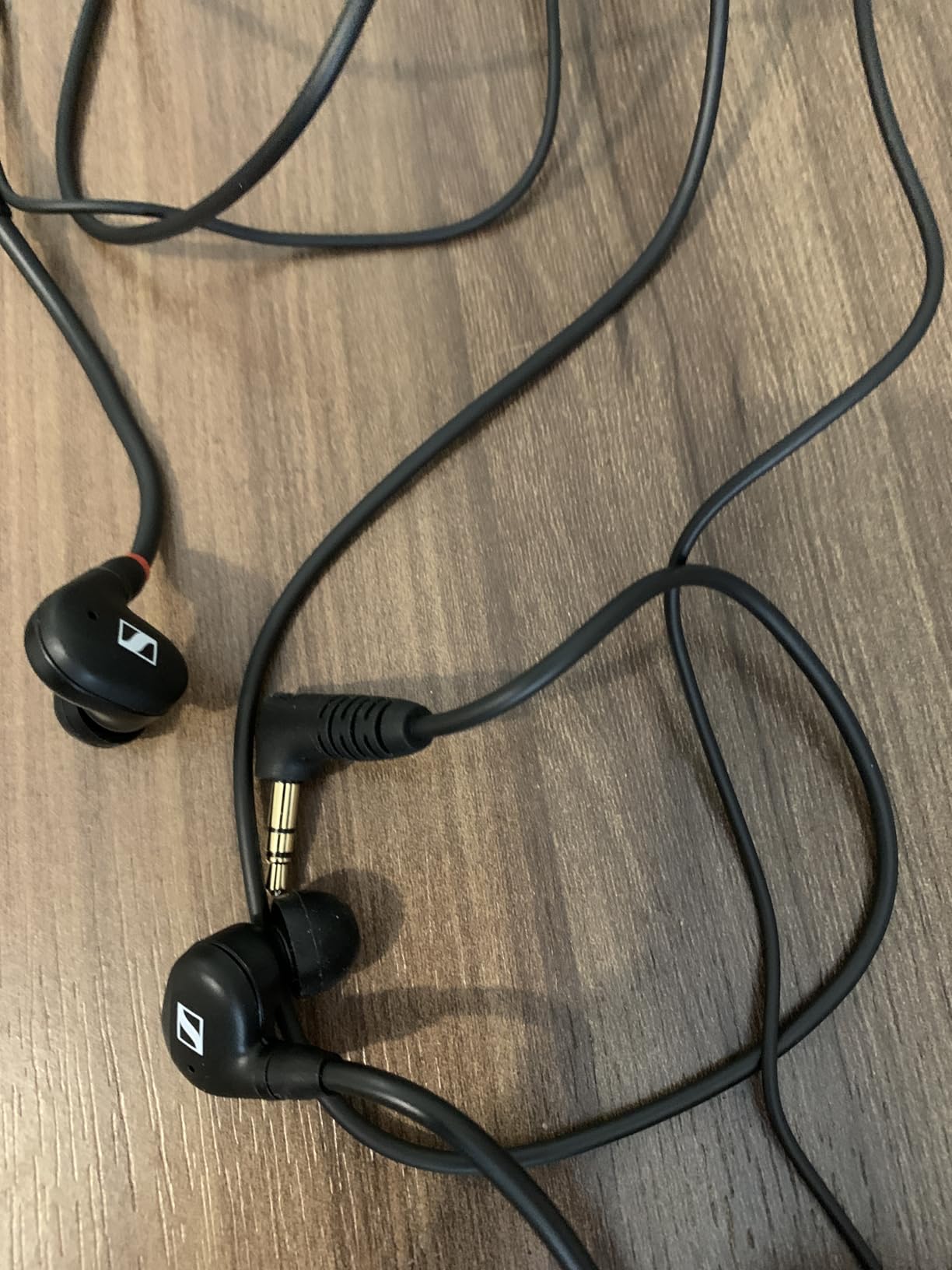 SENNHEISER Professional IE 100 PRO Dynamic In-Ear Monitoring Headphones, Black customer photo 1