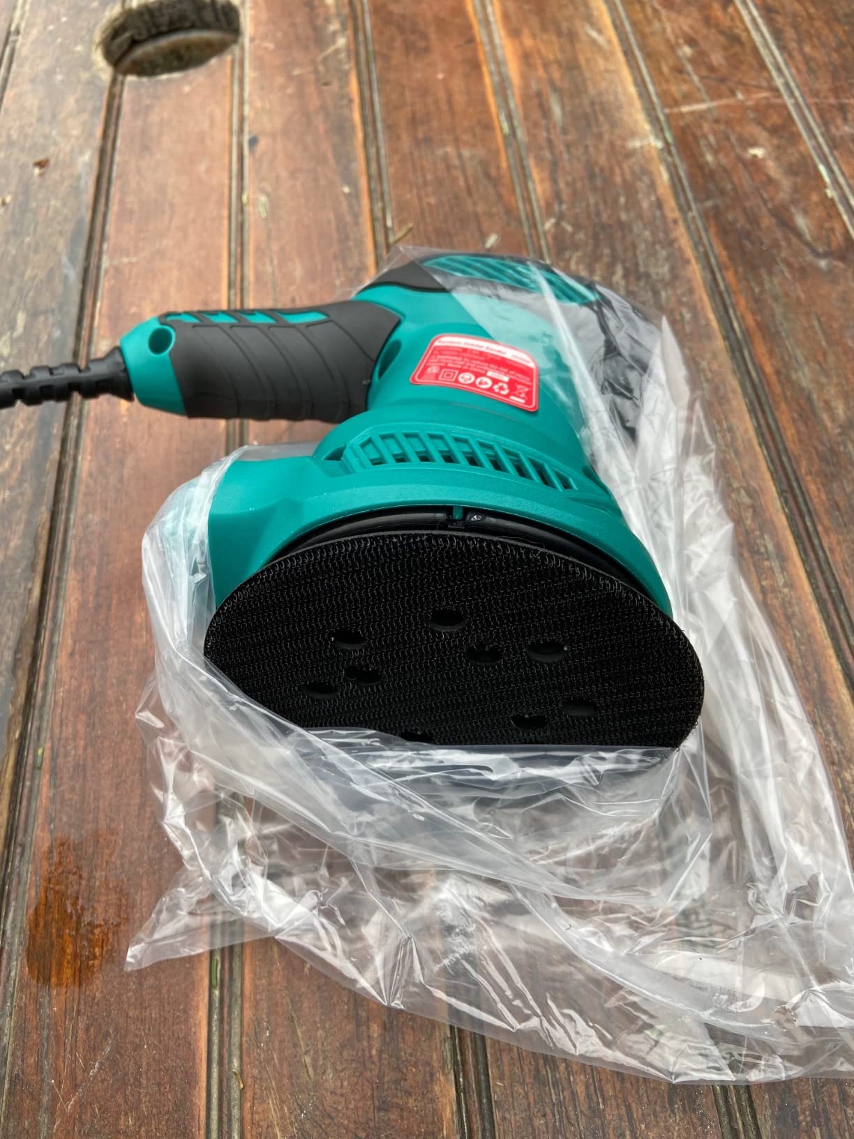 HYCHIKA 5-Inch Random Orbital Sander, 13000RPM Electric Palm Sander with 6 Variable Speeds, Powerful Motor, 12PCS Sandpapers and Efficient Dust Collection Bag, for Woodworking, Finishing and Polishing customer photo 2
