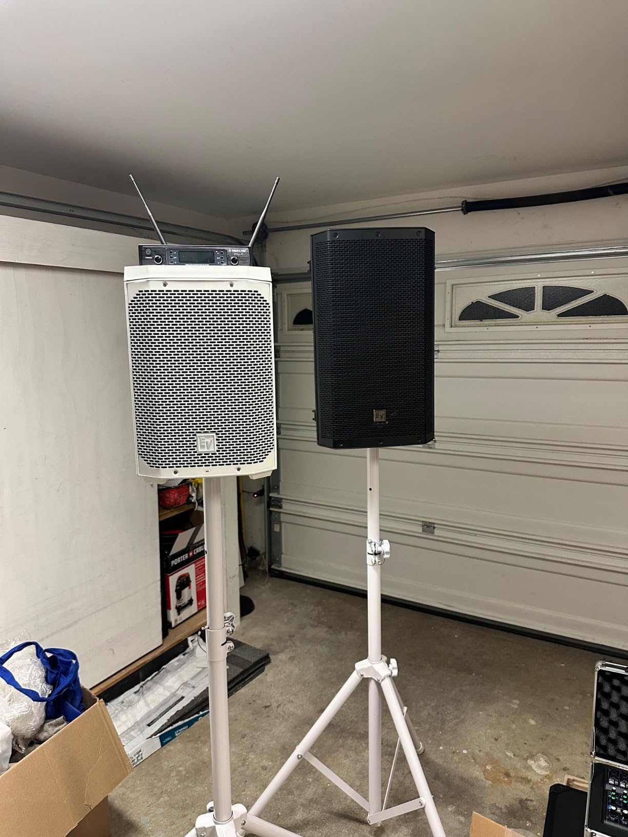 Electro-Voice Everse 8 8 Battery Powered Weatherized Pa Speaker (Black) customer photo 2