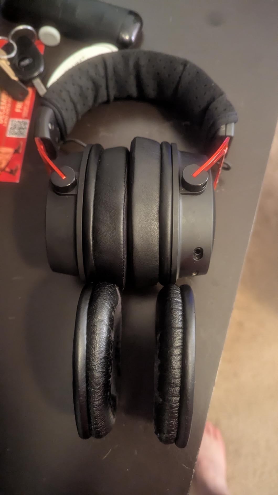 HyperX Cloud Alpha Wireless - Gaming Headset for PC, 300-hour battery life, DTS Headphone:X Spatial Audio, Memory foam, Dual Chamber Drivers, Noise-canceling mic, Durable aluminum frame,Red customer photo 2