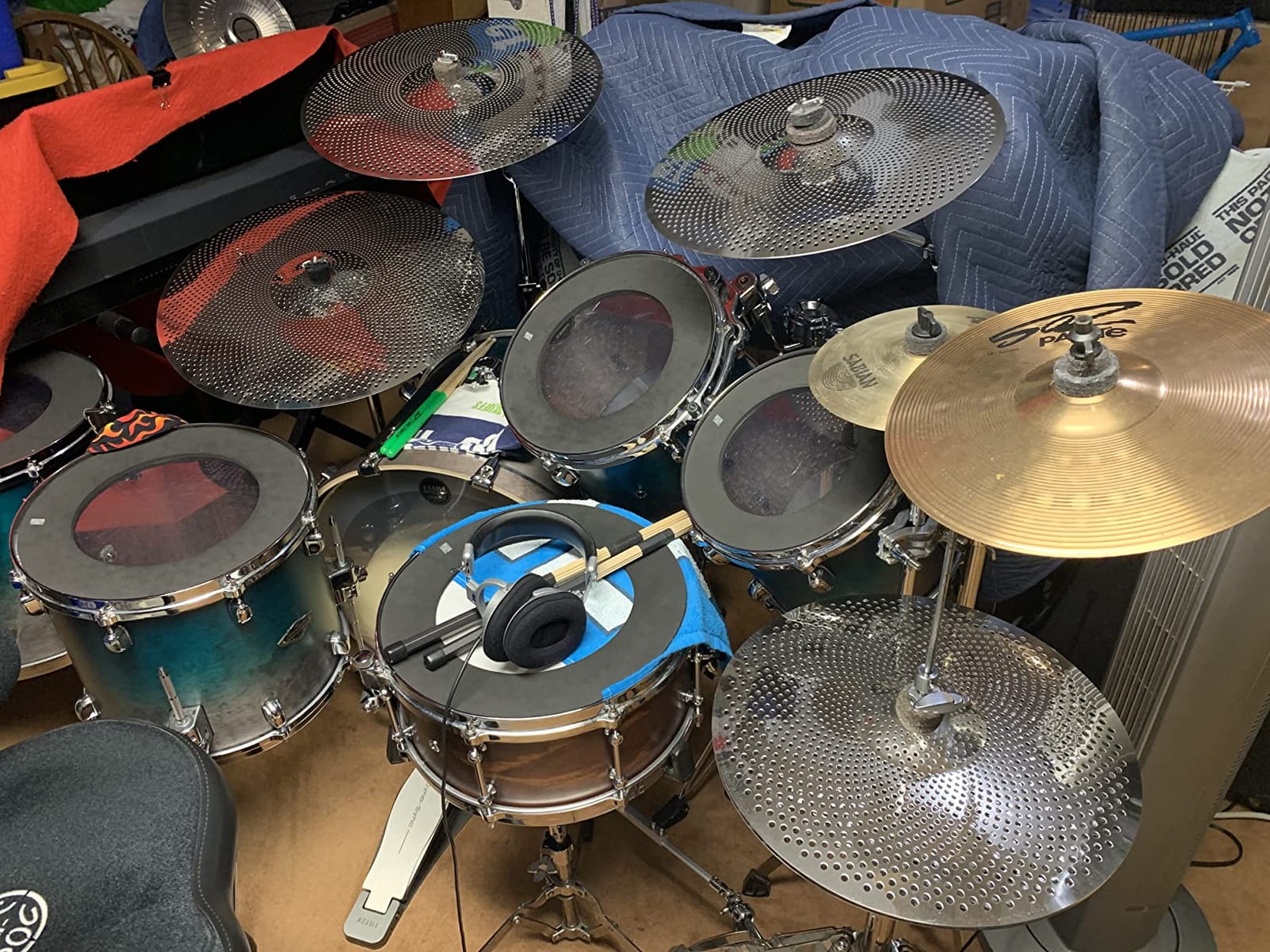 Low Volume Cymbal Pack, Quiet Cymbal Set 14''/16''/18''/20'' (5 Pcs, Black) | FREE Cymbal Bag included customer photo 1
