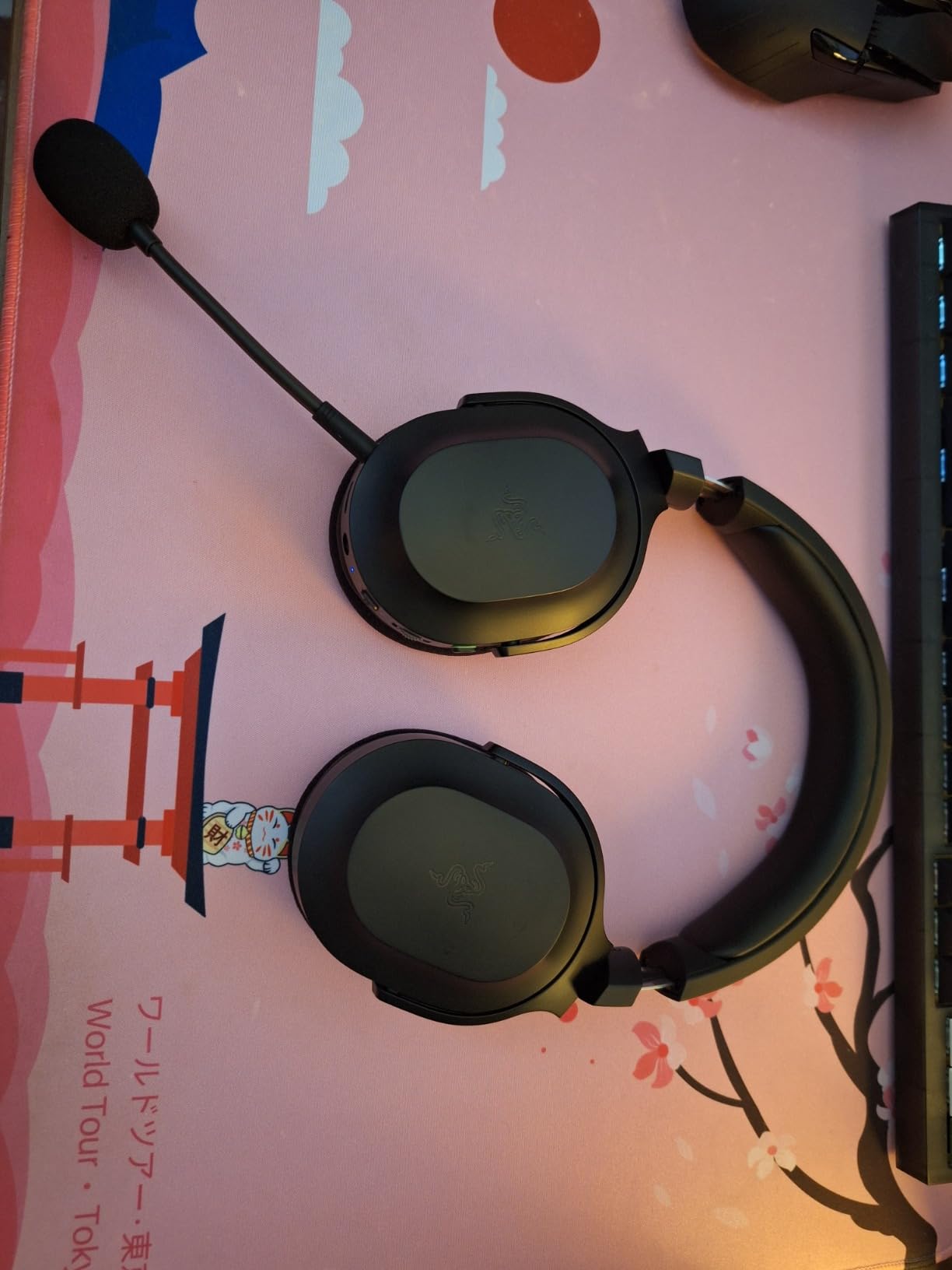 Razer Barracuda X Wireless Gaming & Mobile Headset, Black customer photo 1