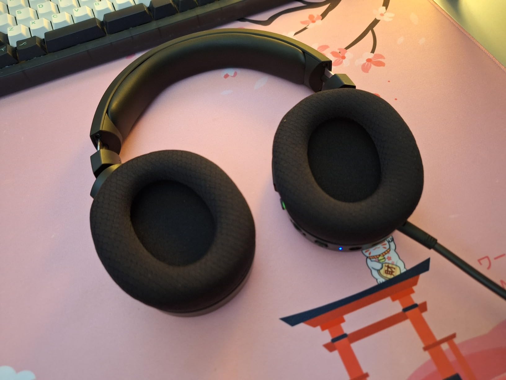 Razer Barracuda X Wireless Gaming & Mobile Headset, Black customer photo 2