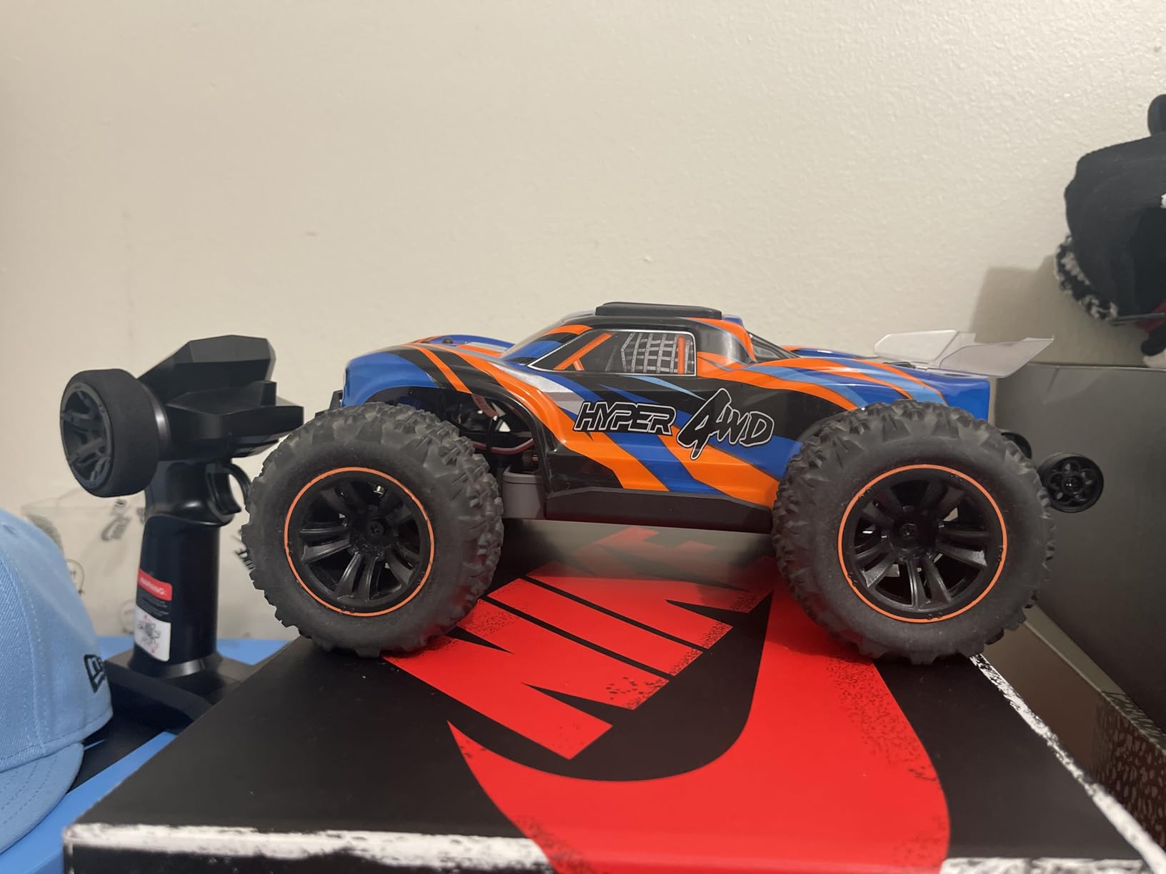 HYPER GO H16DR 1:16 Scale Ready to Run Fast Remote Control Car, High Speed Jump RC Monster Truck, Off Road RC Cars, 4WD All Terrain RTR RC Truck with 2 LiPo Batteries for Boys and Adults customer photo 1