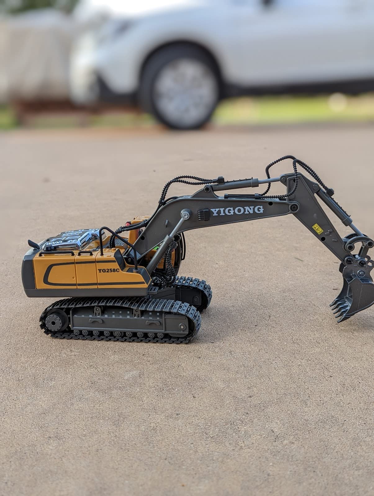 DDAI Remote Control Excavator Toys for Boys 4-7 8-12, Kids Birthday Gift customer photo 1
