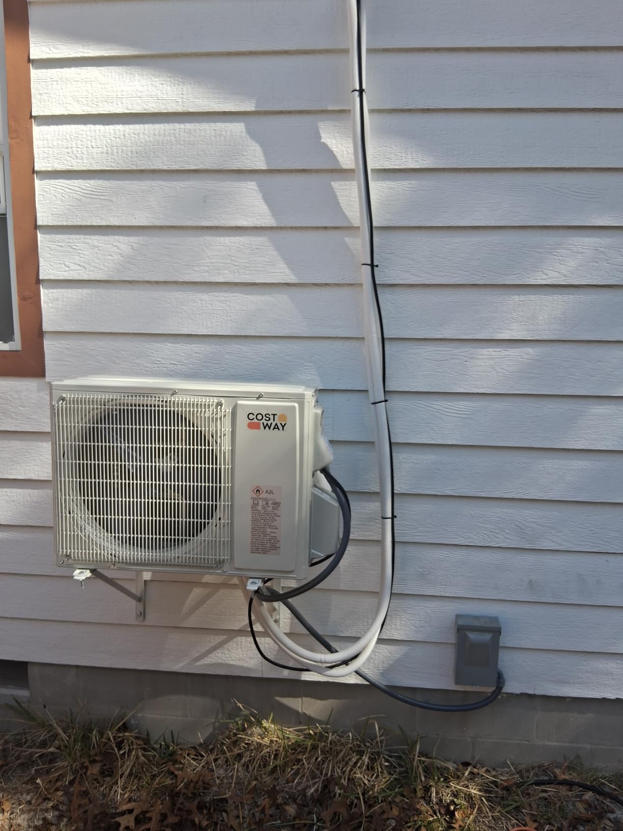 COSTWAY 24000BTU Mini Split Air Conditioner& Heater customer photo 1