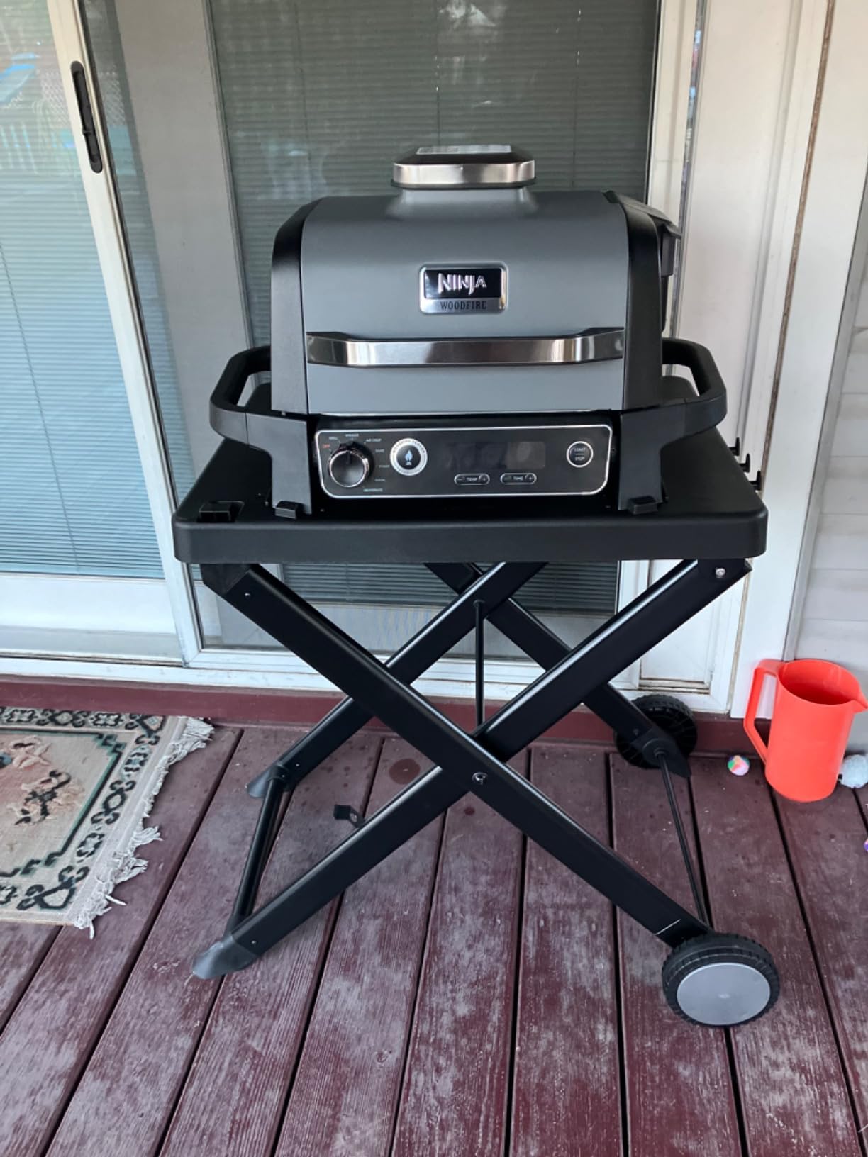 Ninja XSKSTAND Woodfire Collapsible Outdoor Grill Stand, Compatible with Ninja Woodfire Grills (OG700 Series), Foldable, Side Utensil Holder, Weather-Resistant, Black customer photo 1