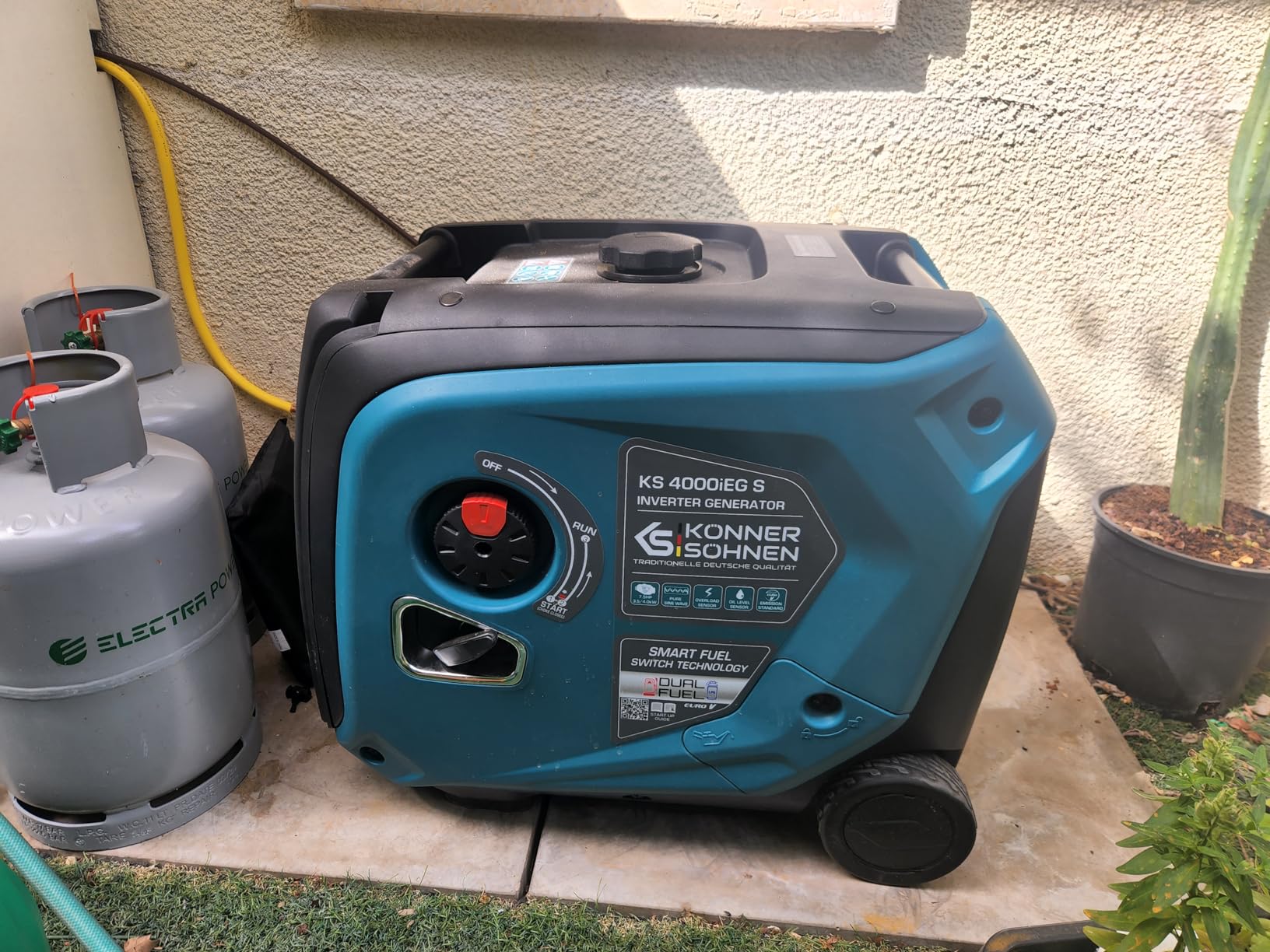 WLEAFJ Generator Cover Heavy Duty Waterproof, Universal Portable Generator Cover 32”L x 24”W x 24”H - for Most Generators 5000-10000 Watt customer photo 2