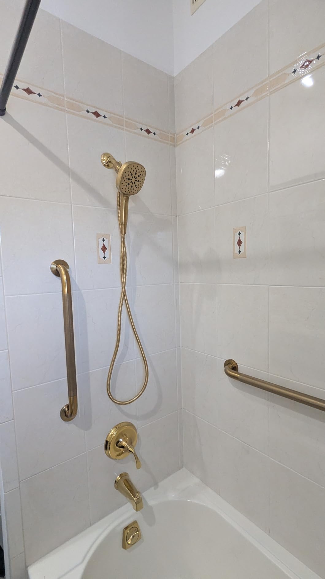 32 Inch Shower Grab Bar, Munzong Brushed Nickel Stainless Steel Handle customer photo 2