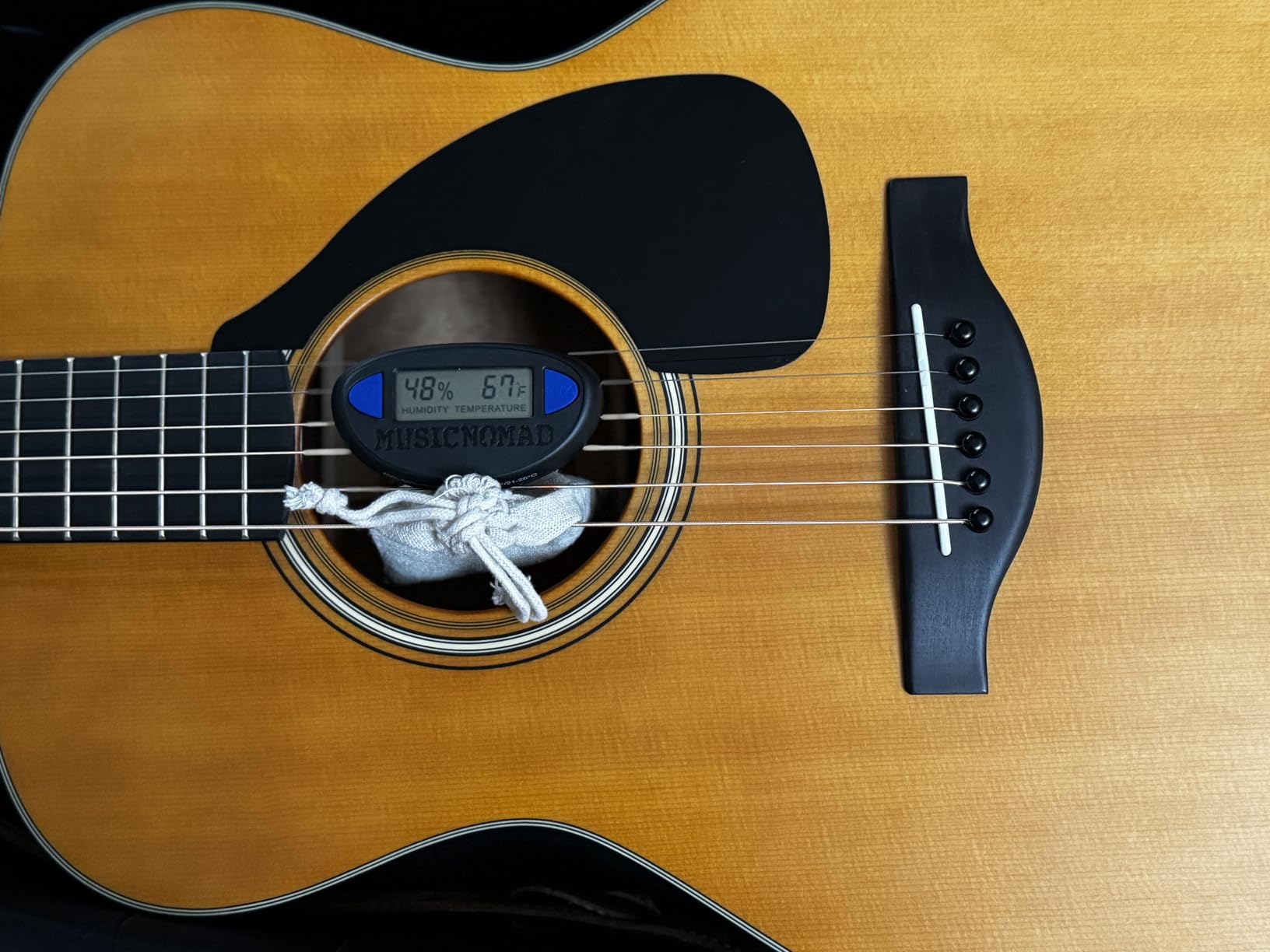 MusicNomad The Humitar ONE Acoustic Guitar Humidifier & Hygrometer (MN311) customer photo 2