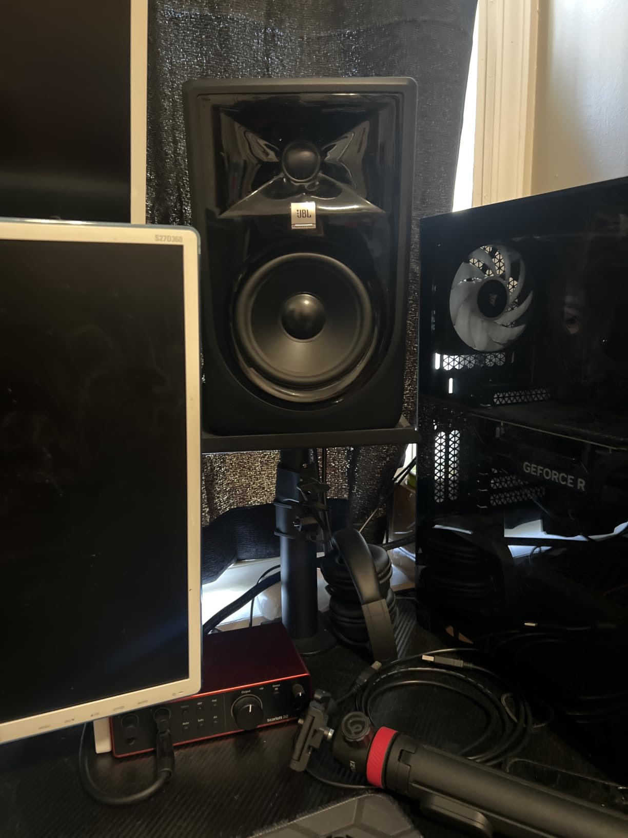 suptek Clamp-on Speaker Stand Desk Mount Set, Height Adjustment, Tilt, Swivel, 9.6 x 8.8 inch Trays, Universal Audio Holders for Computer and Bookshelf Speakers, Elevated Sound, 2 Pack, Black, SDM001B customer photo 1