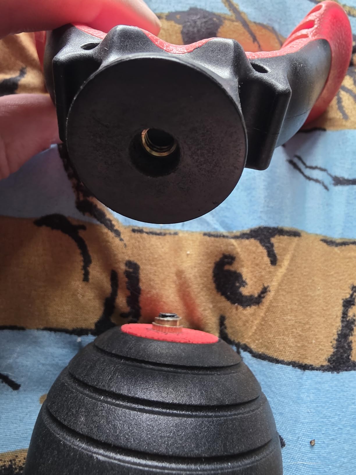 Zeadio Tripod Hunting Rest with High Density Foam Grip, Twist-Style Locking Leg, and Non-Marring V-Yoke Rest Head for Outdoor Activities customer photo 2